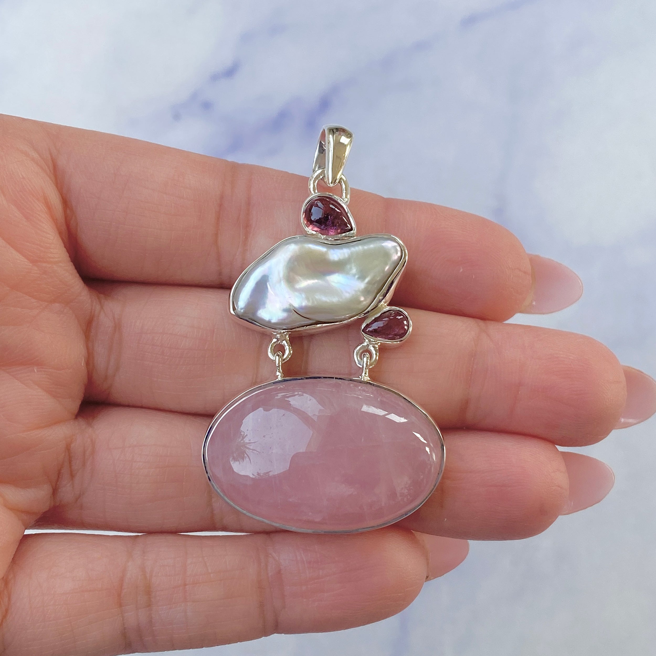Rose Quartz Pendant-(RSQ-P-41.)