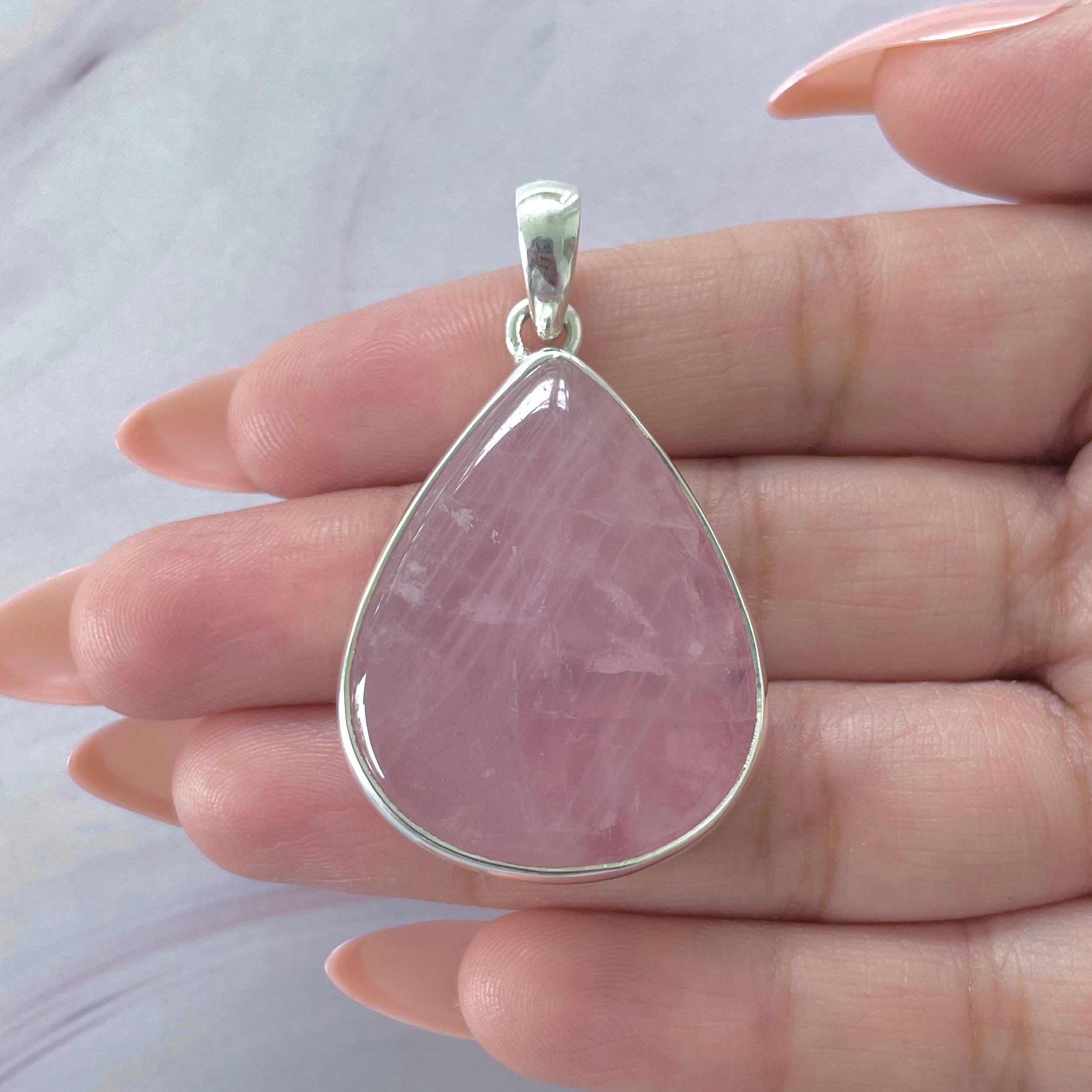 Rose Quartz Pendant-(RSQ-P-79.)