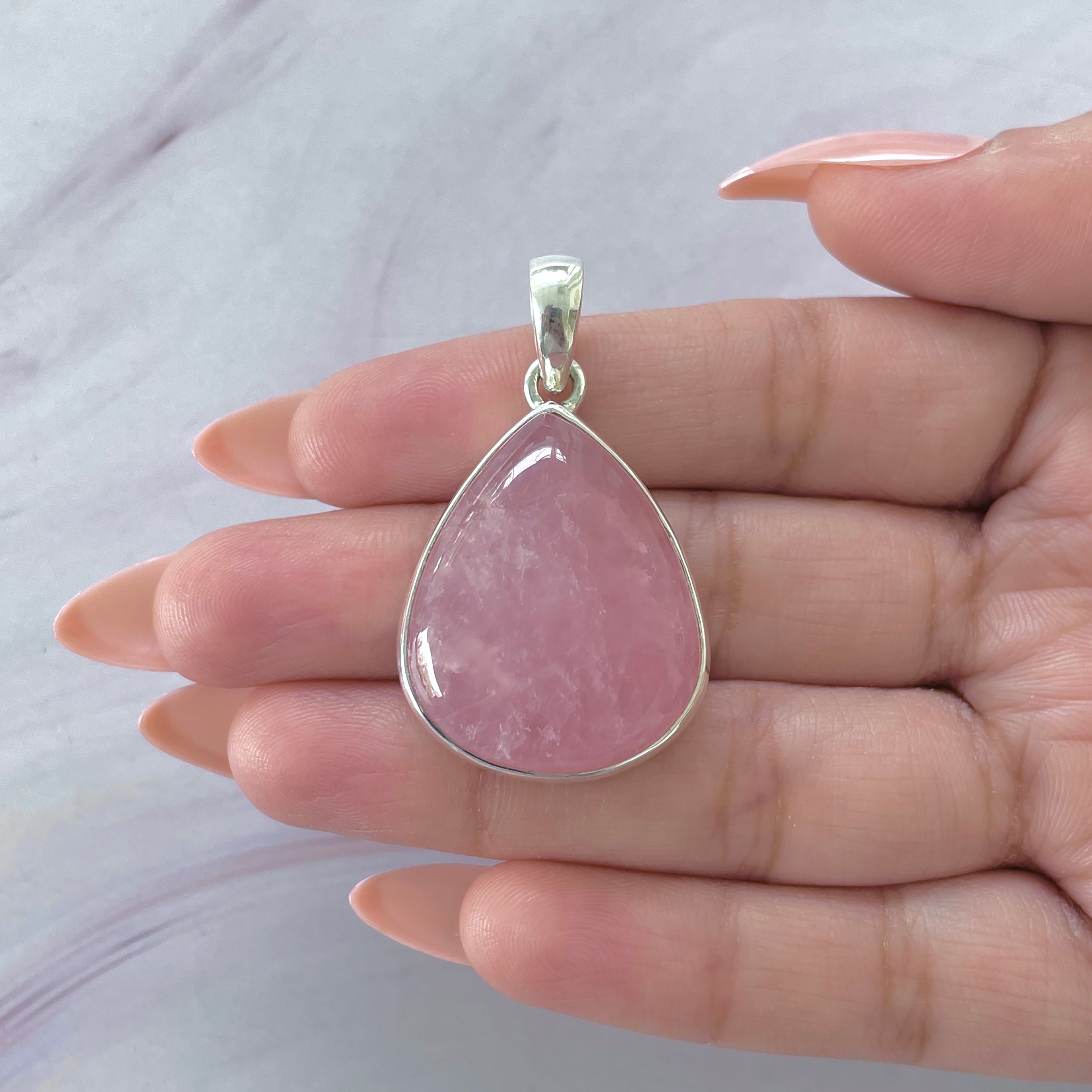 Rose Quartz Pendant-(RSQ-P-82.)