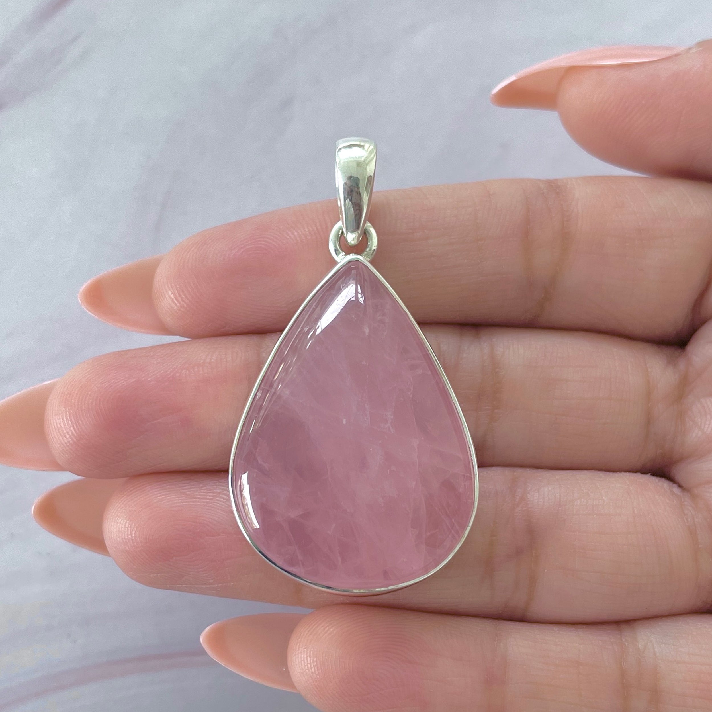 Rose Quartz Pendant-(RSQ-P-87.)