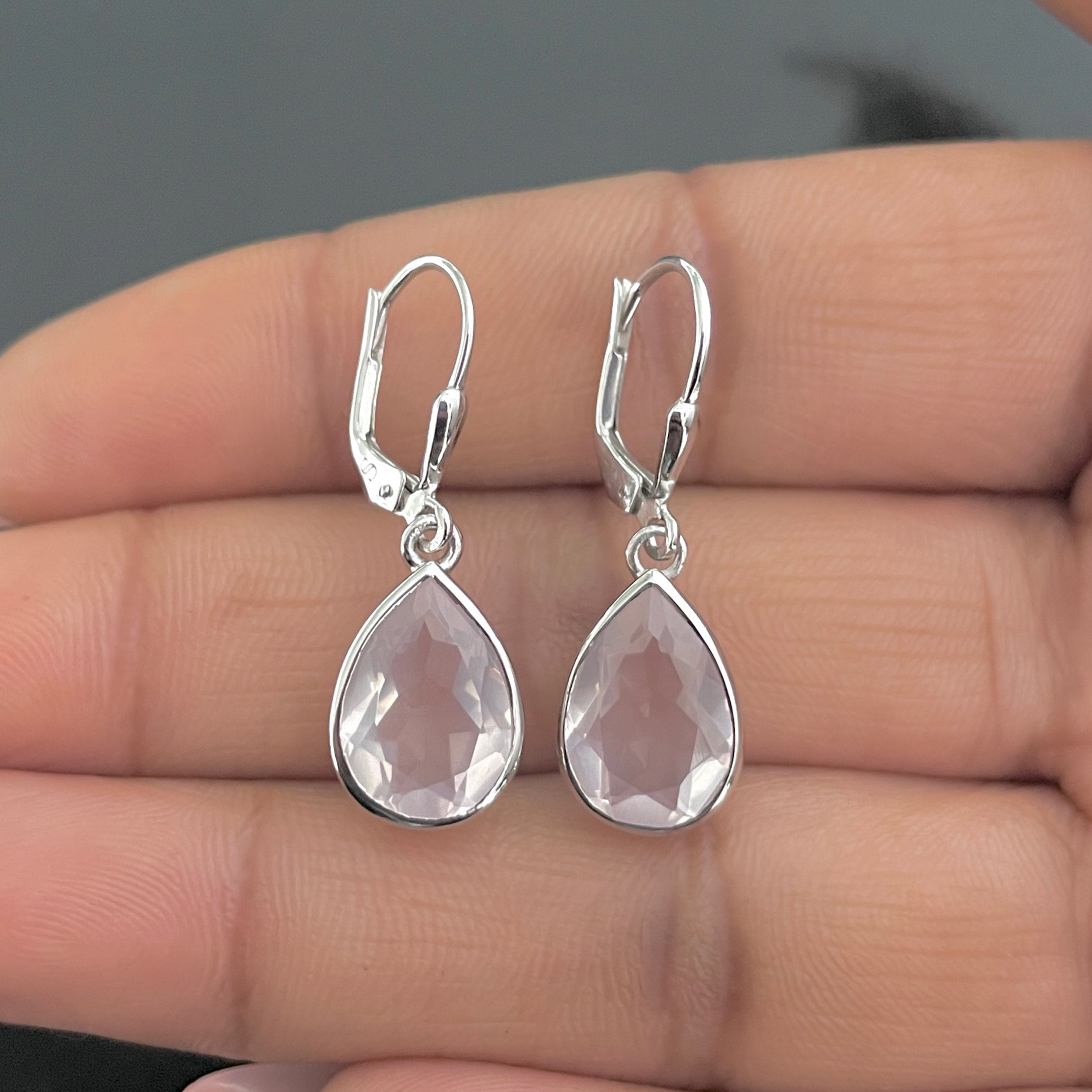 Rose Quartz Leverback Earring-(RSQ-SE-1252.)