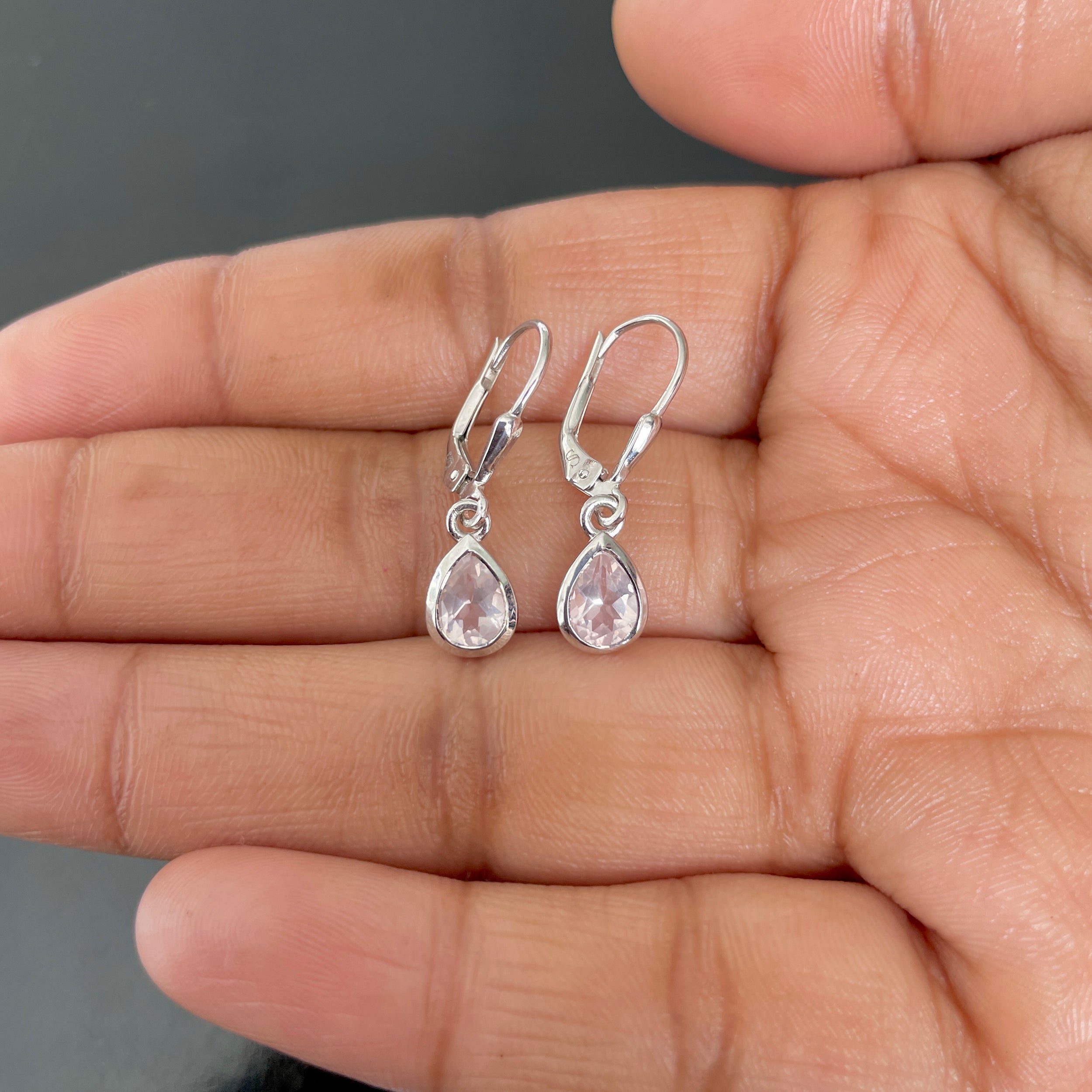 Rose Quartz Leverback  Earring-(RSQ-SE-1317.)