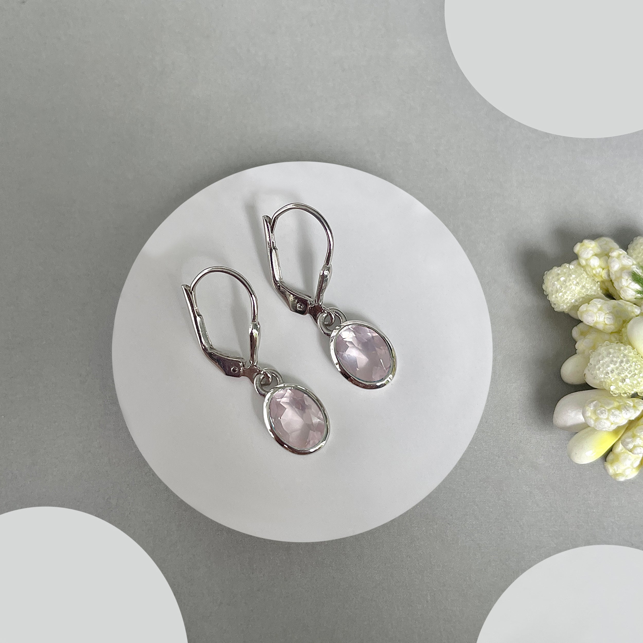 Rose Quartz Leverback Earrings-(RSQ-SE-547.)