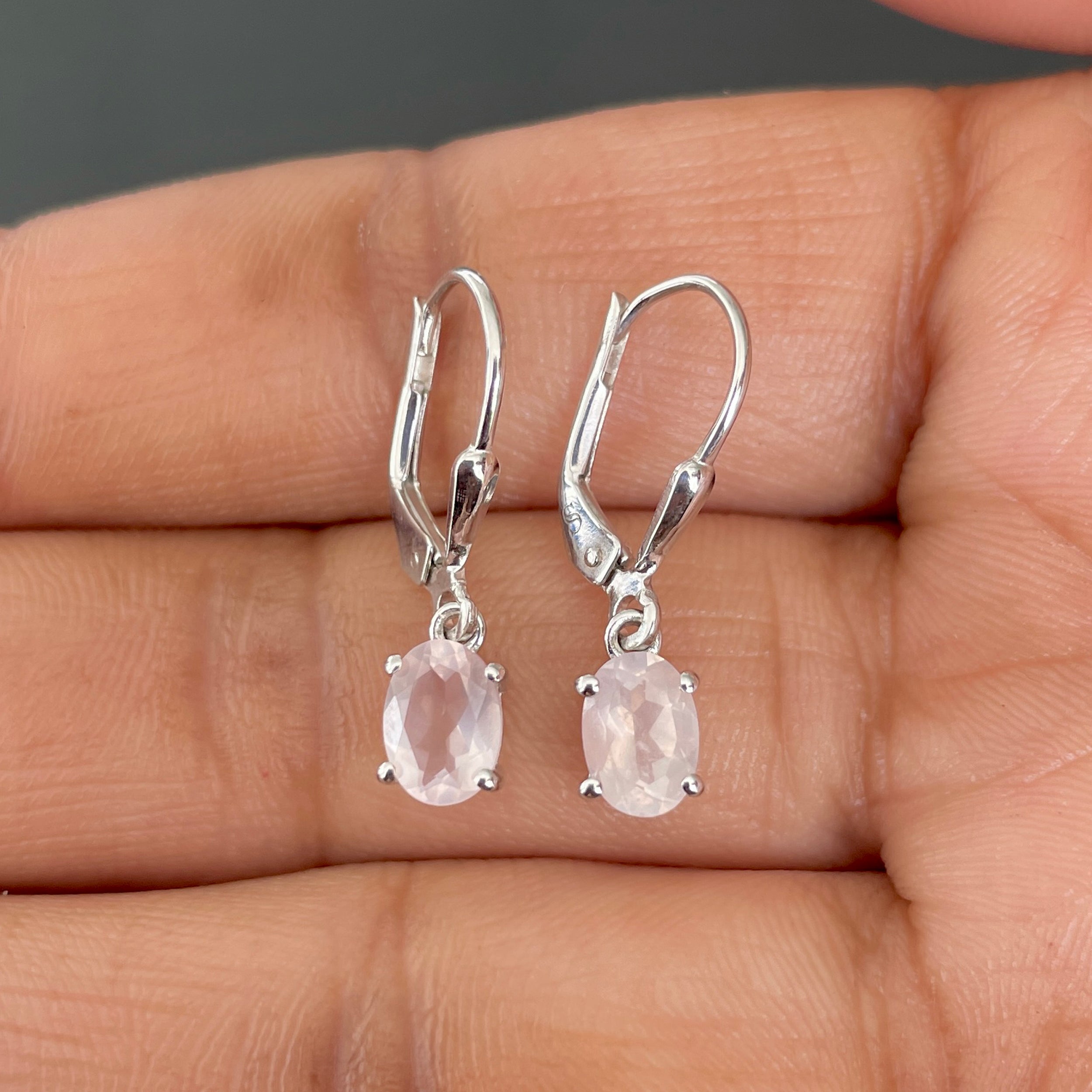 Rose Quartz Leverback Earring-(RSQ-SE-670.)