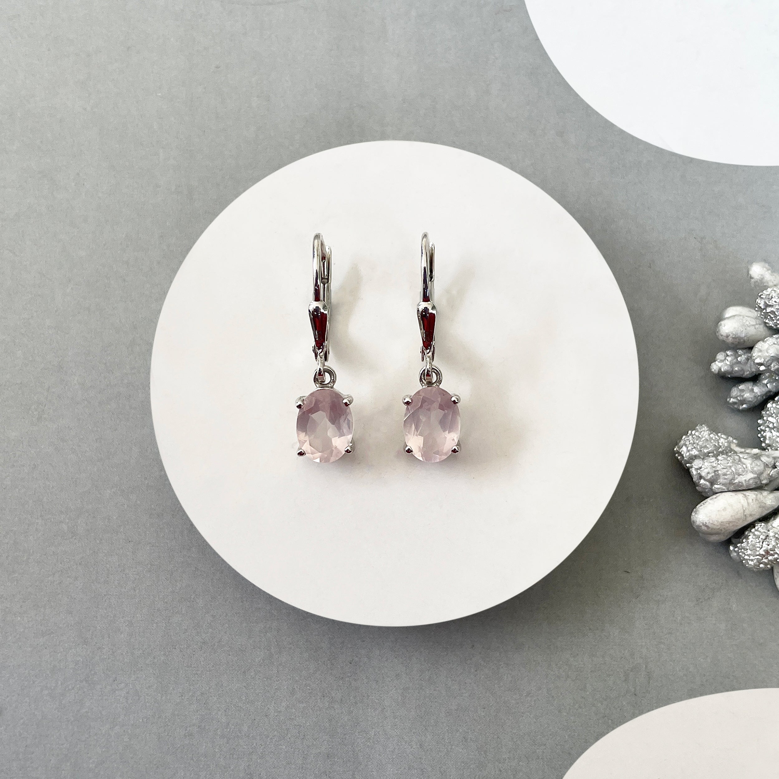 Rose Quartz Leverback Earring-(RSQ-SE-673.)