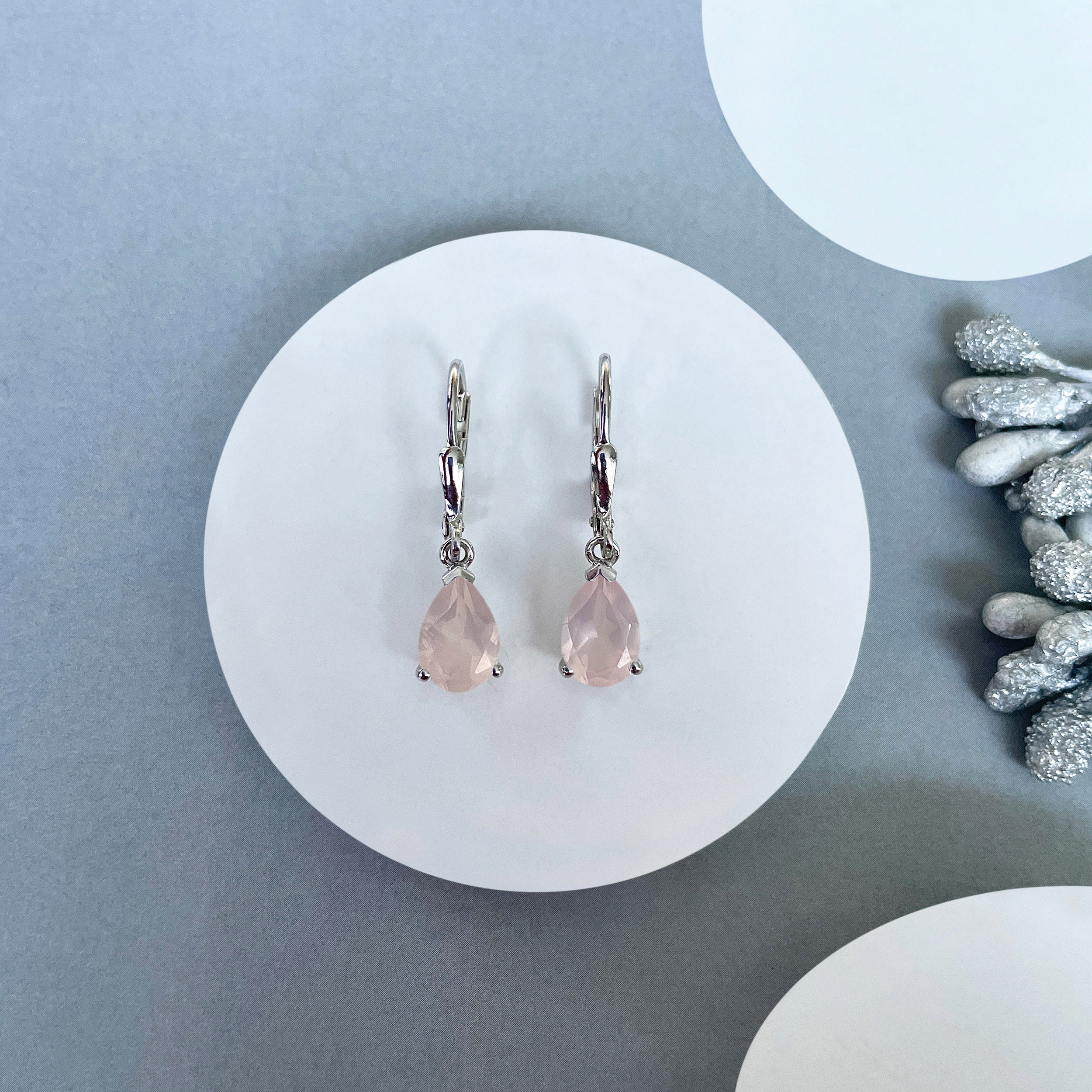 Rose Quartz Leverback Earring-(RSQ-SE-677.)