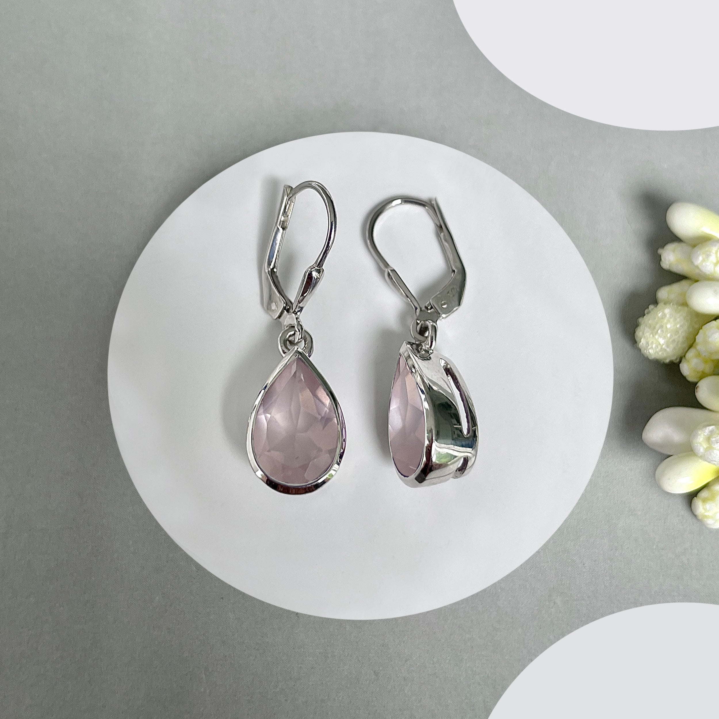 Rose Quartz Leverback Earrings-(RSQ-SE-707.)