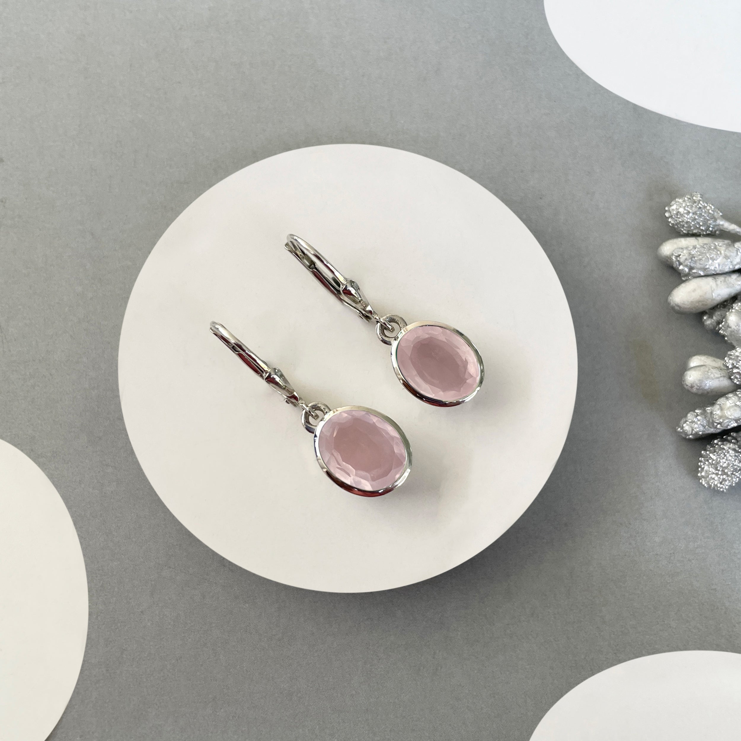 Rose Quartz Leverback Earring-(RSQ-SE-713.)