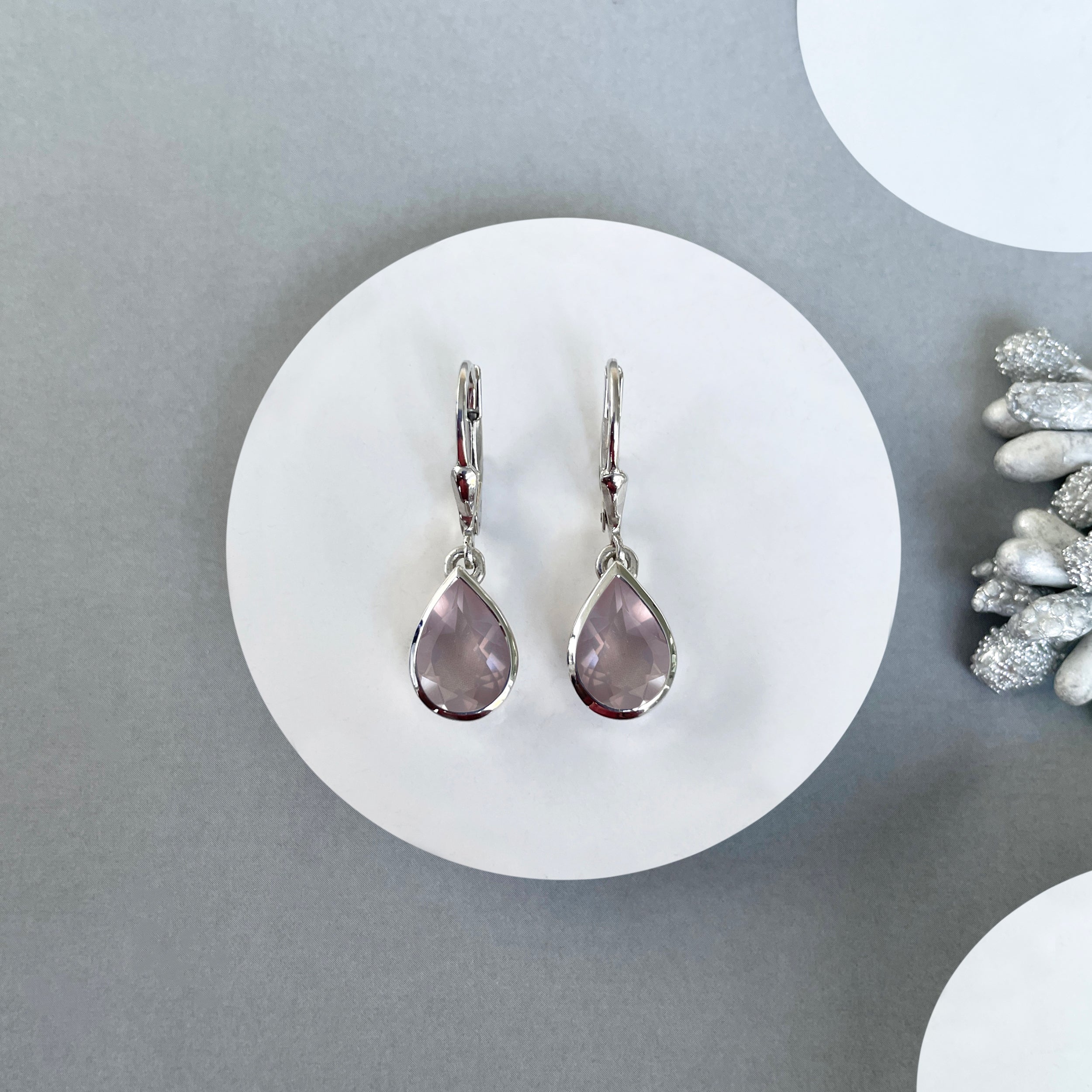 Rose Quartz Leverback Earring-(RSQ-SE-742.)