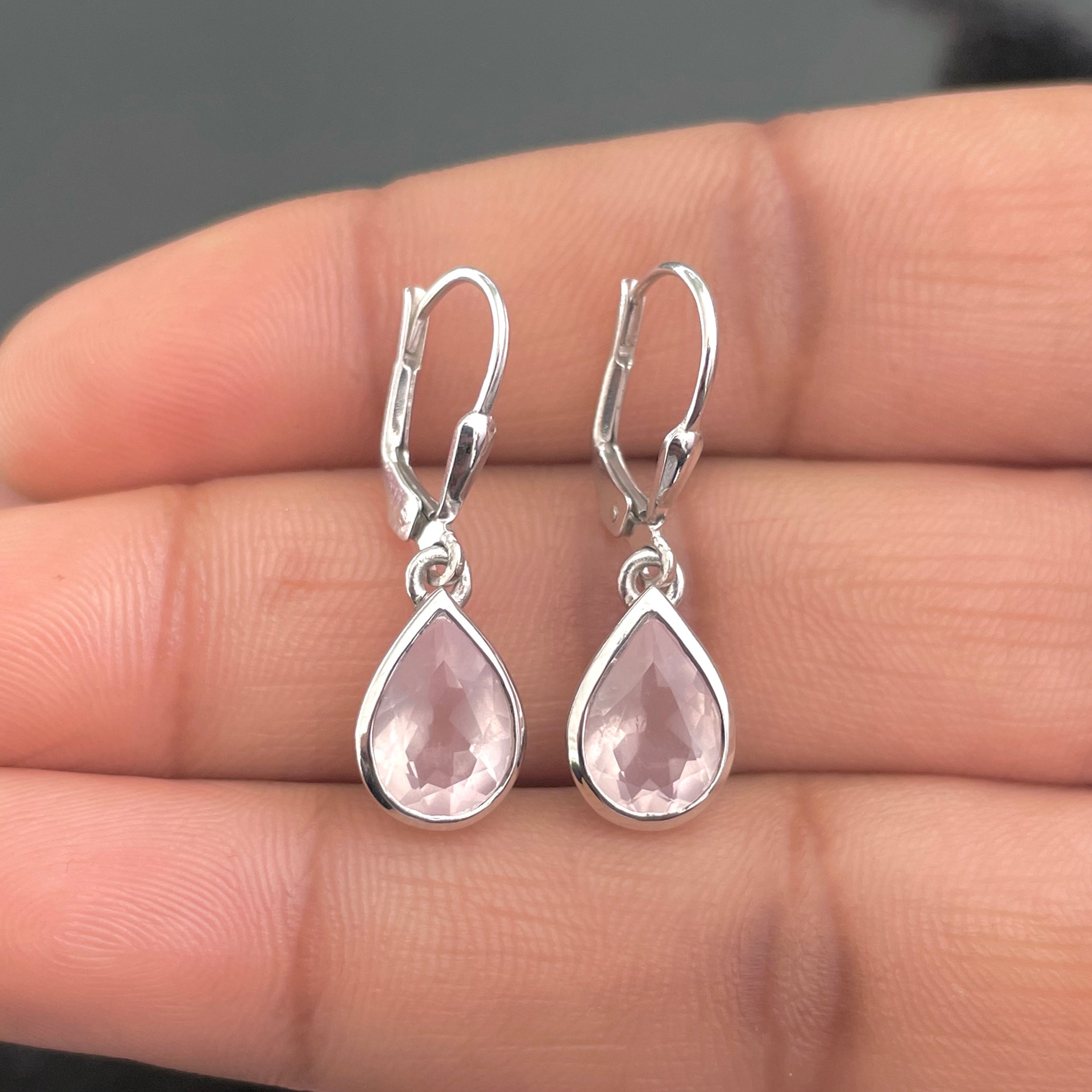 Rose Quartz Leverback Earring-(RSQ-SE-742.)