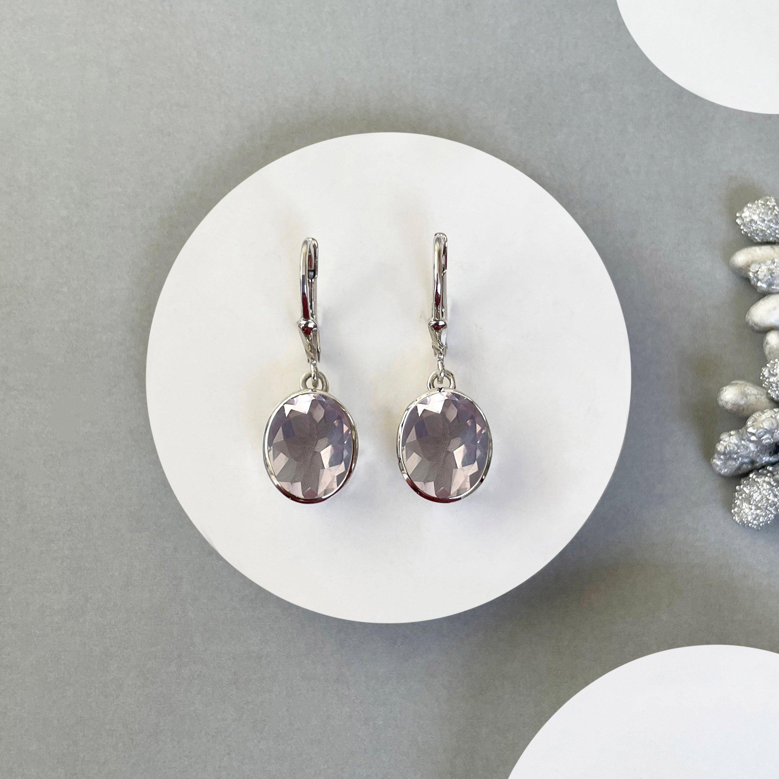 Rose Quartz Leverback Earring-(RSQ-SE-997.)