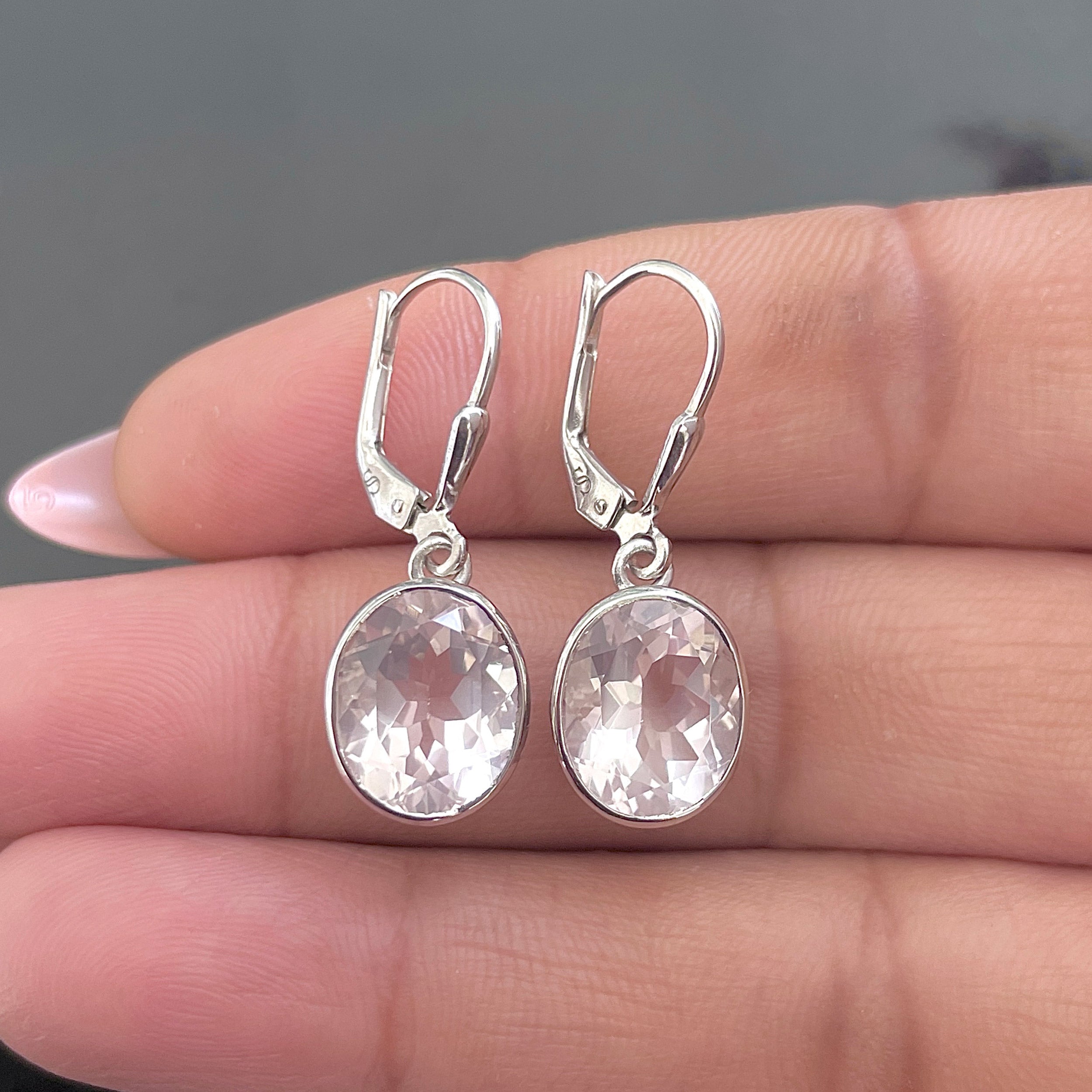 Rose Quartz Leverback Earring-(RSQ-SE-997.)