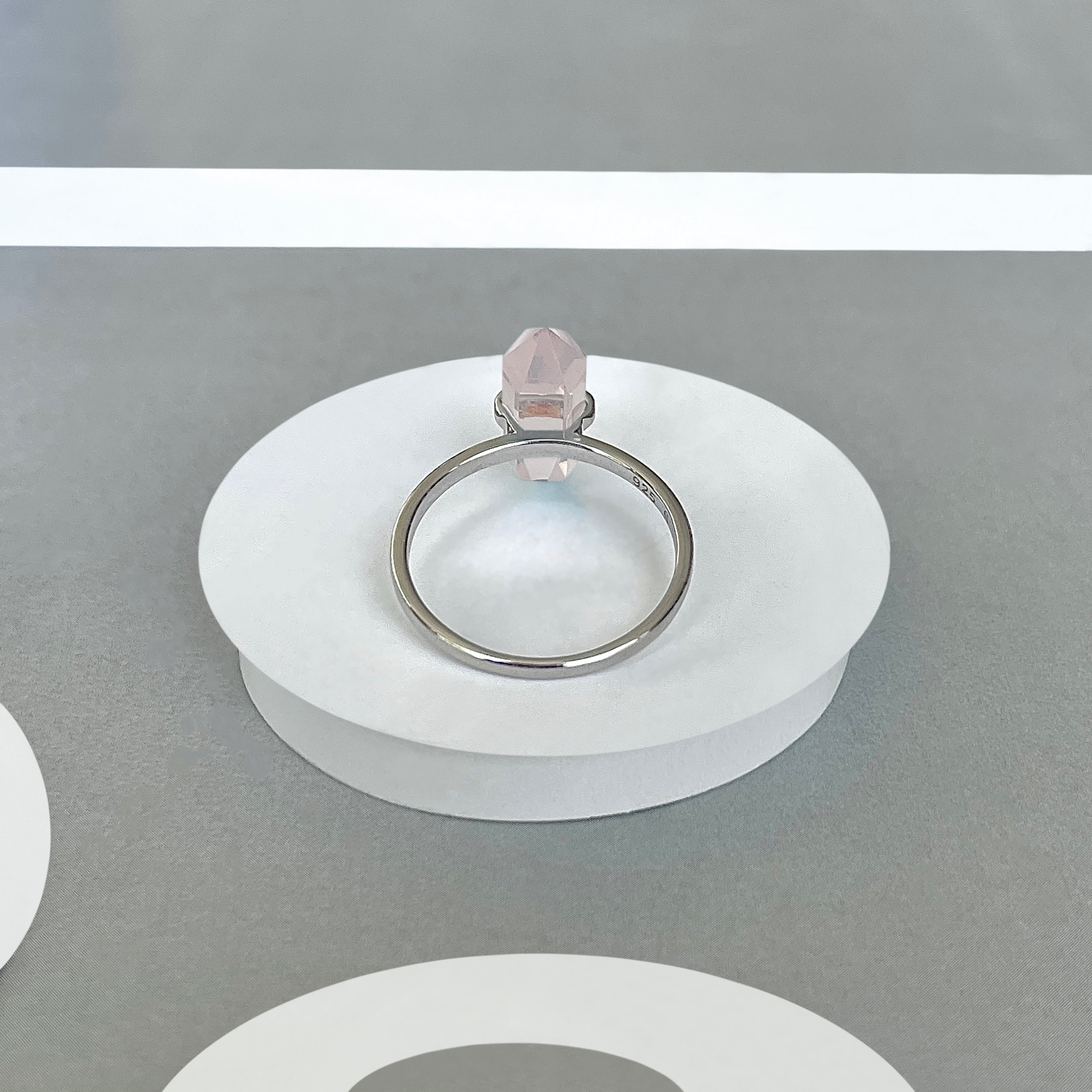 Rose Quartz Ring-(RSQ-SR-1748.)