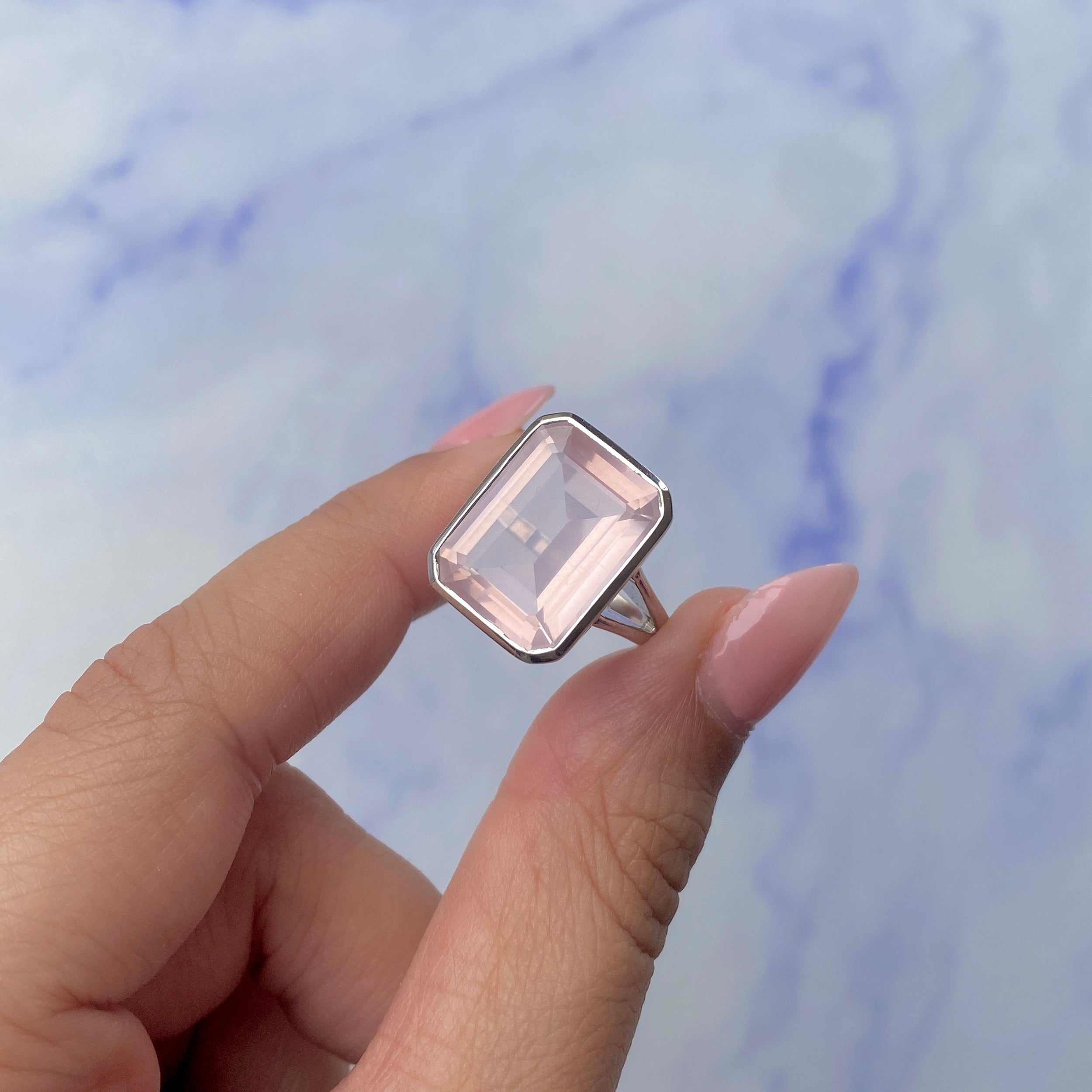 Rose Quartz Ring-(RSQ-SR-1847.)