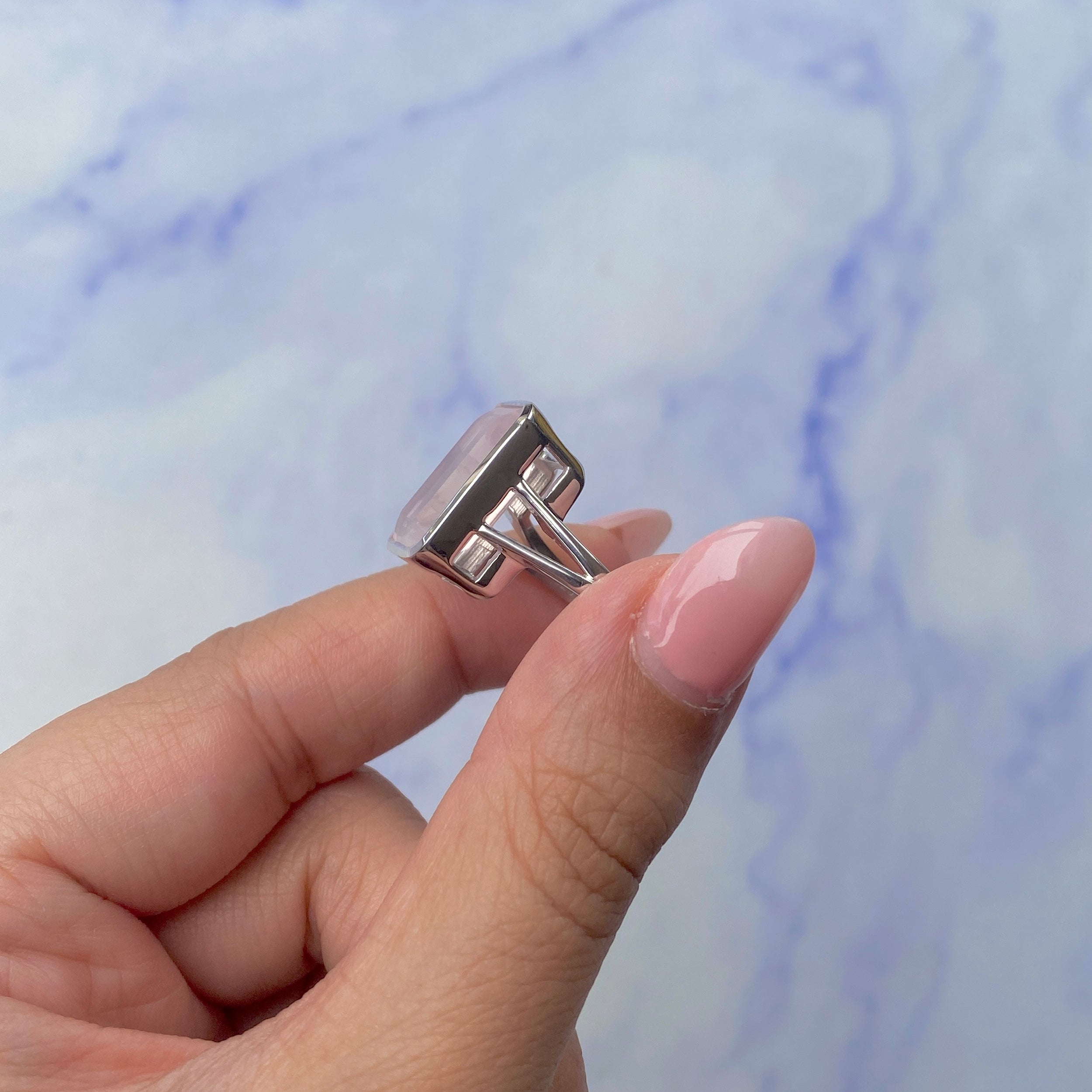 Rose Quartz Ring-(RSQ-SR-1847.)