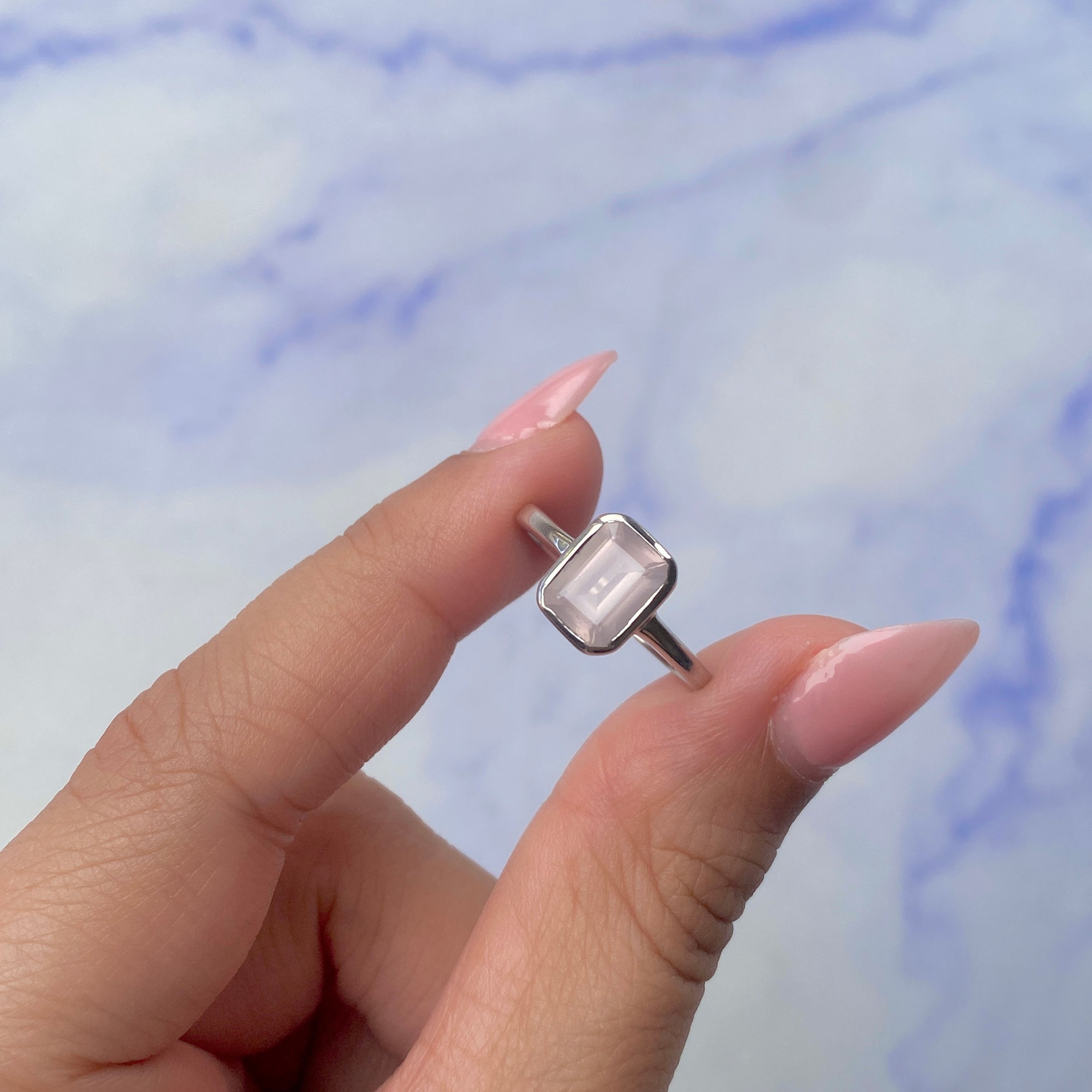Rose Quartz Ring-(RSQ-SR-246.)