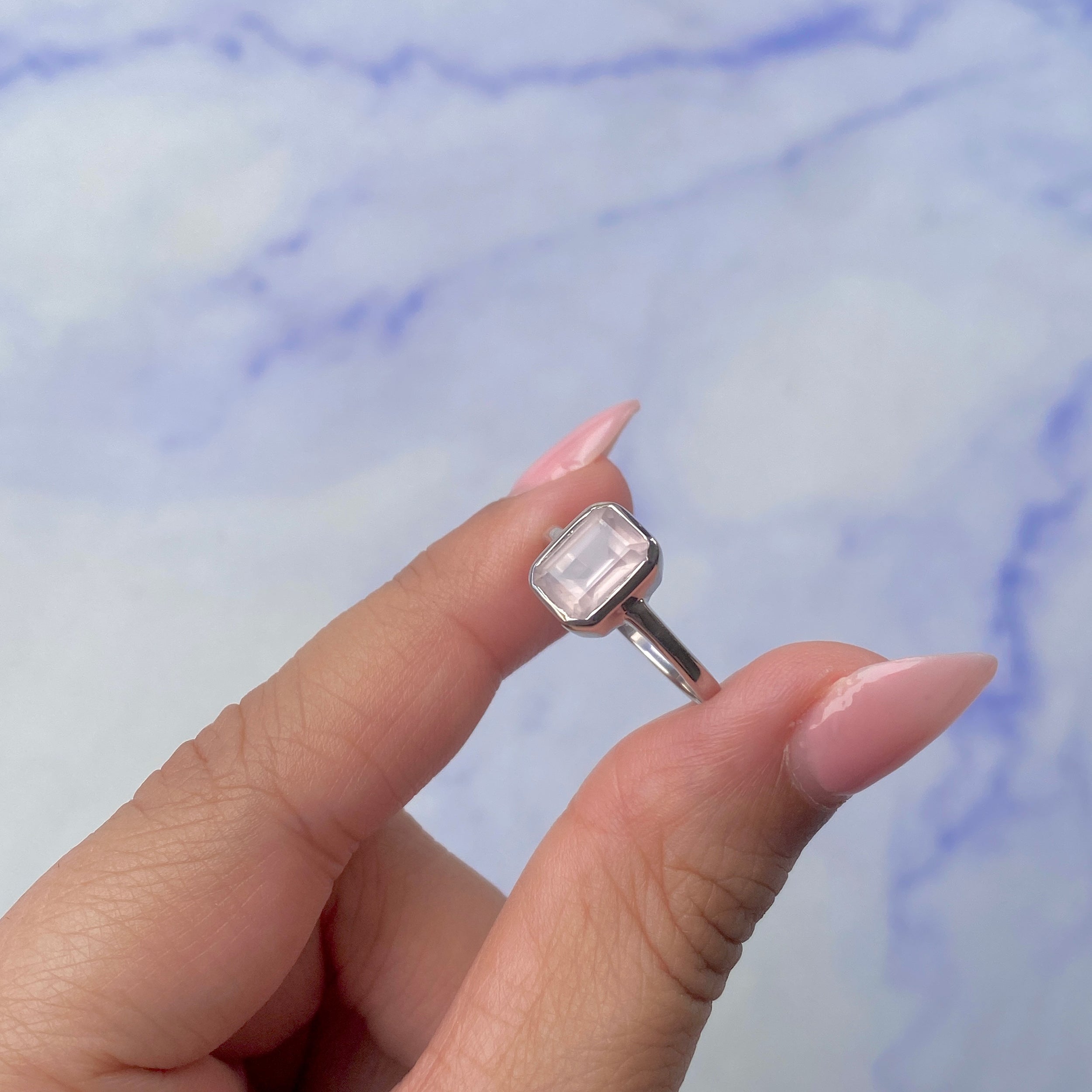 Rose Quartz Ring-(RSQ-SR-246.)