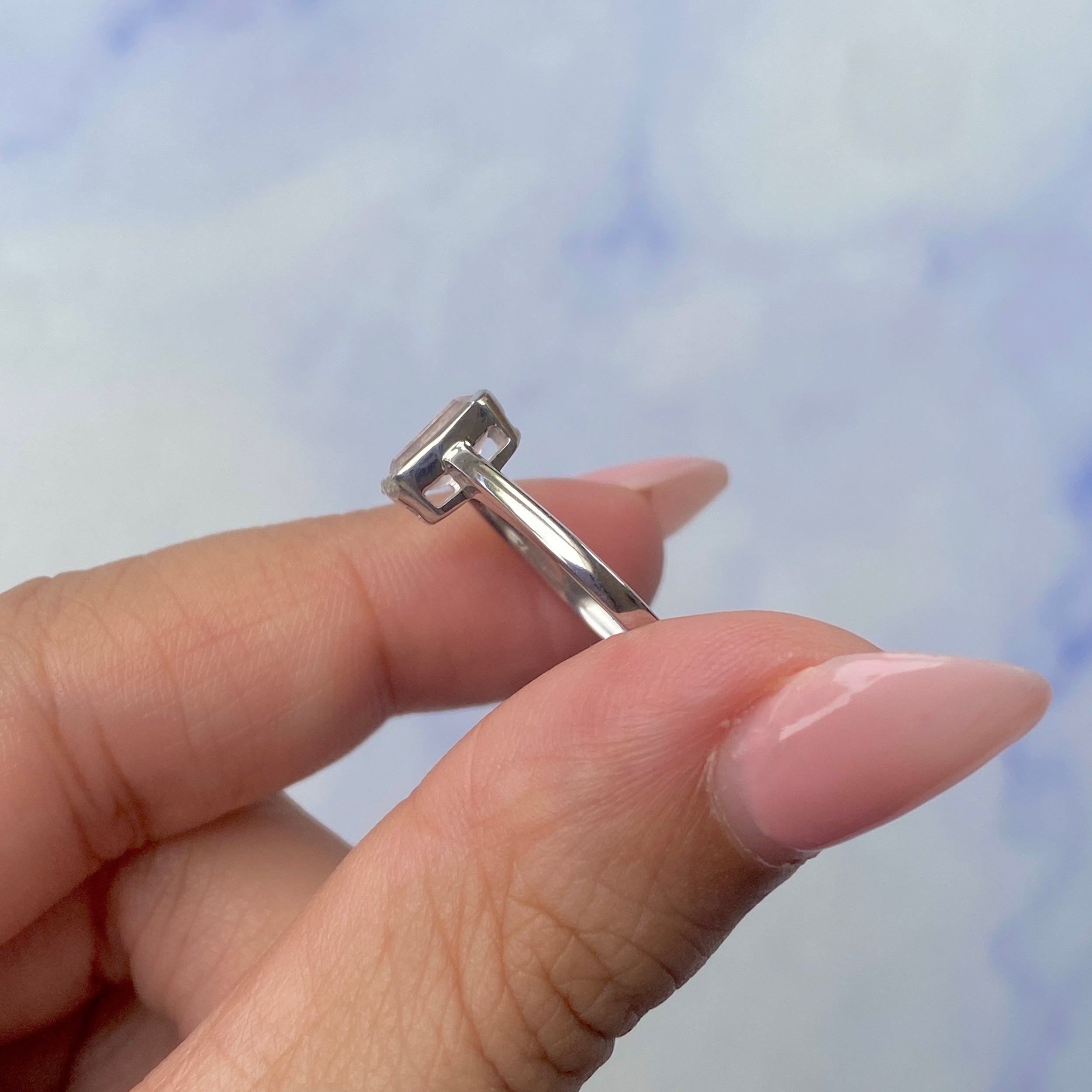 Rose Quartz Ring-(RSQ-SR-2765.)