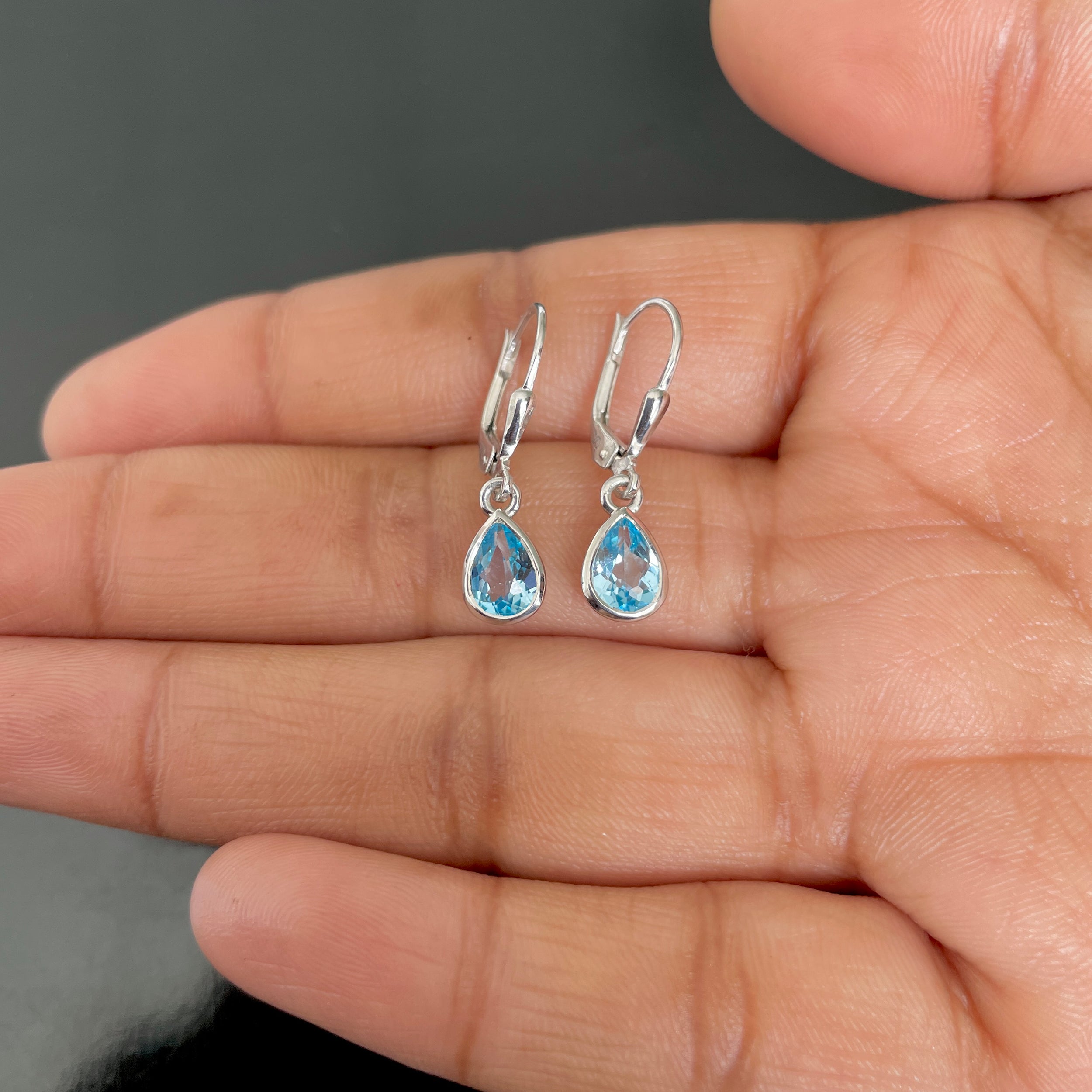 Swiss Blue Topaz Leverback Earrings-(SBTZ-SE-1317.)