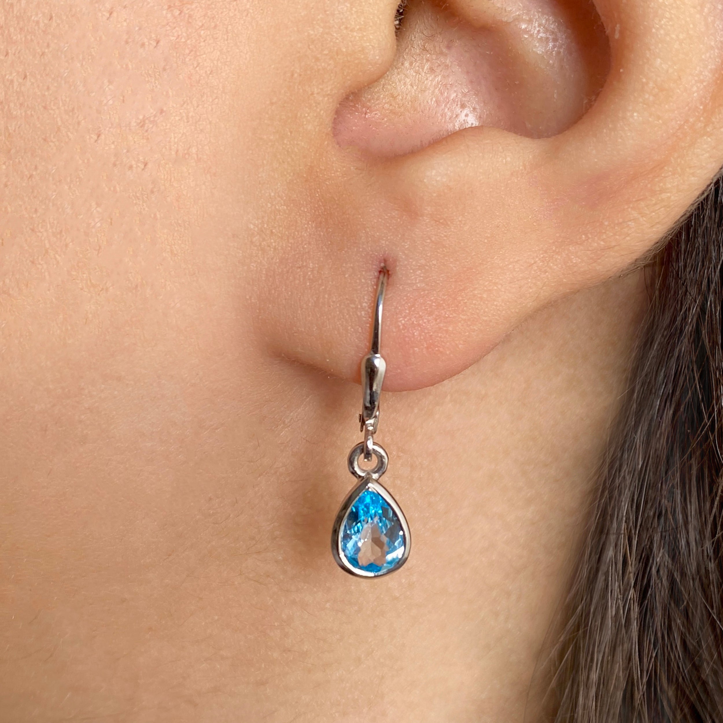 Swiss Blue Topaz Leverback Earrings-(SBTZ-SE-1317.)