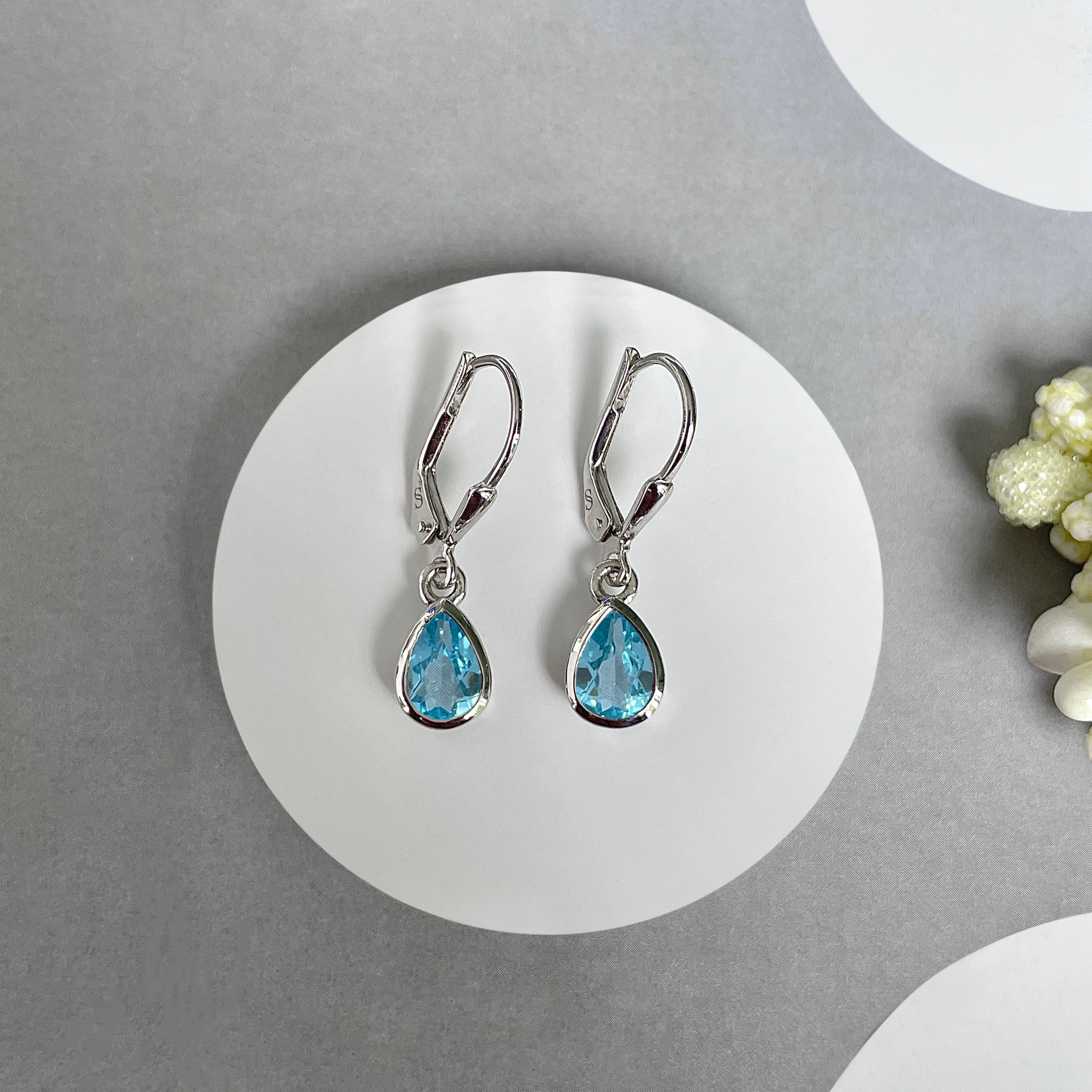 Swiss Blue Topaz Leverback Earrings-(SBTZ-SE-1317.)