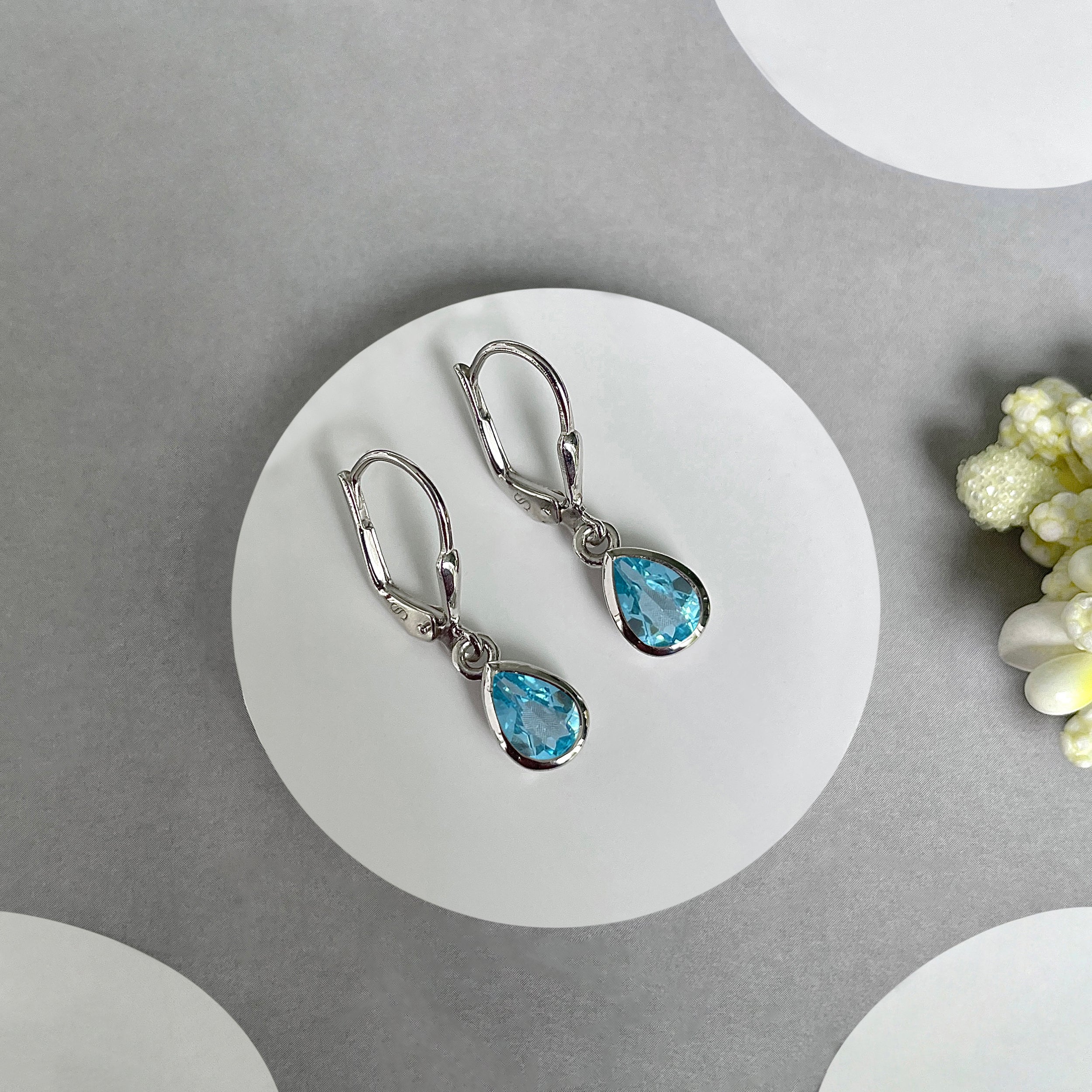 Swiss Blue Topaz Leverback Earrings-(SBTZ-SE-1317.)