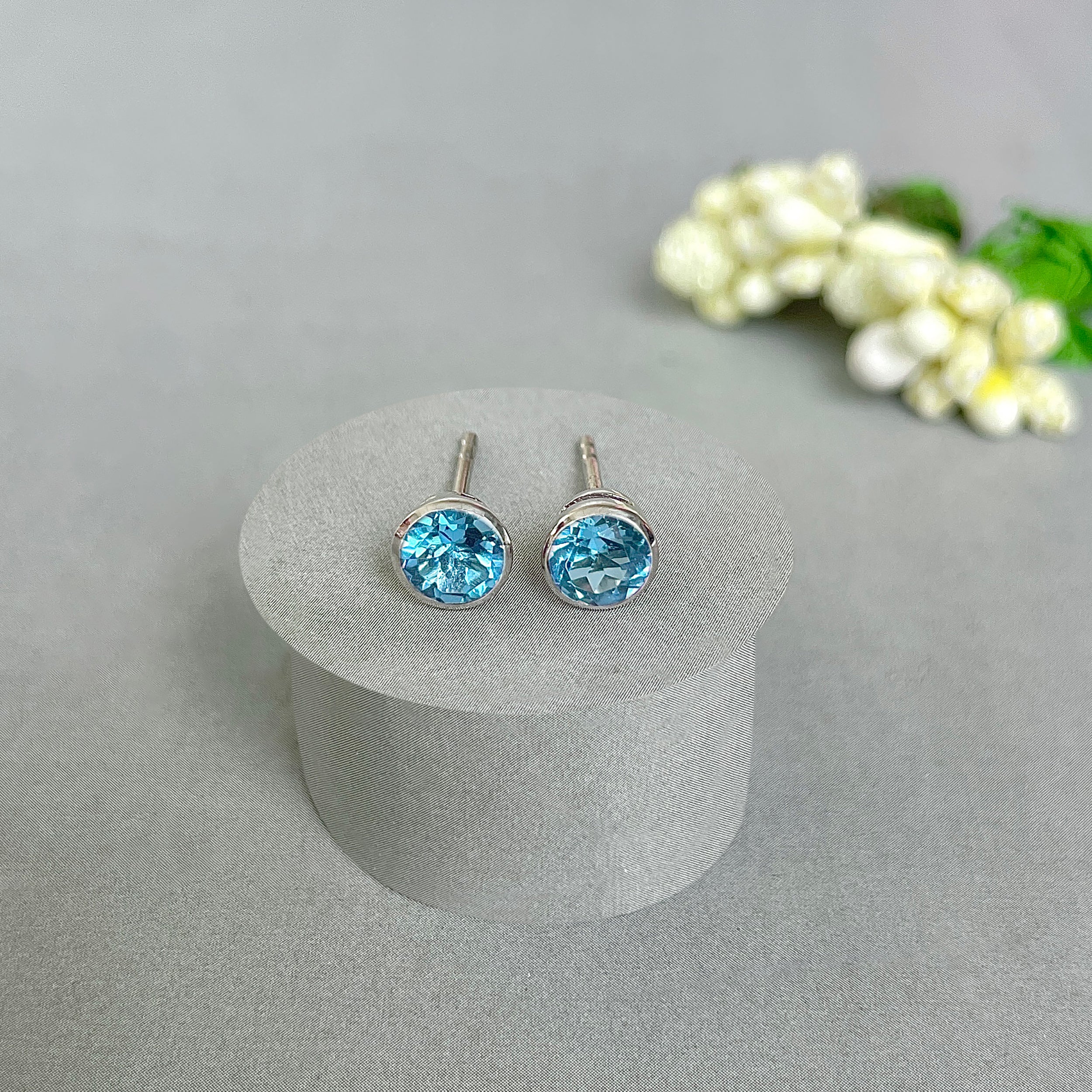 Swiss Blue Topaz Stud Earring-(SBTZ-SE-1425.)