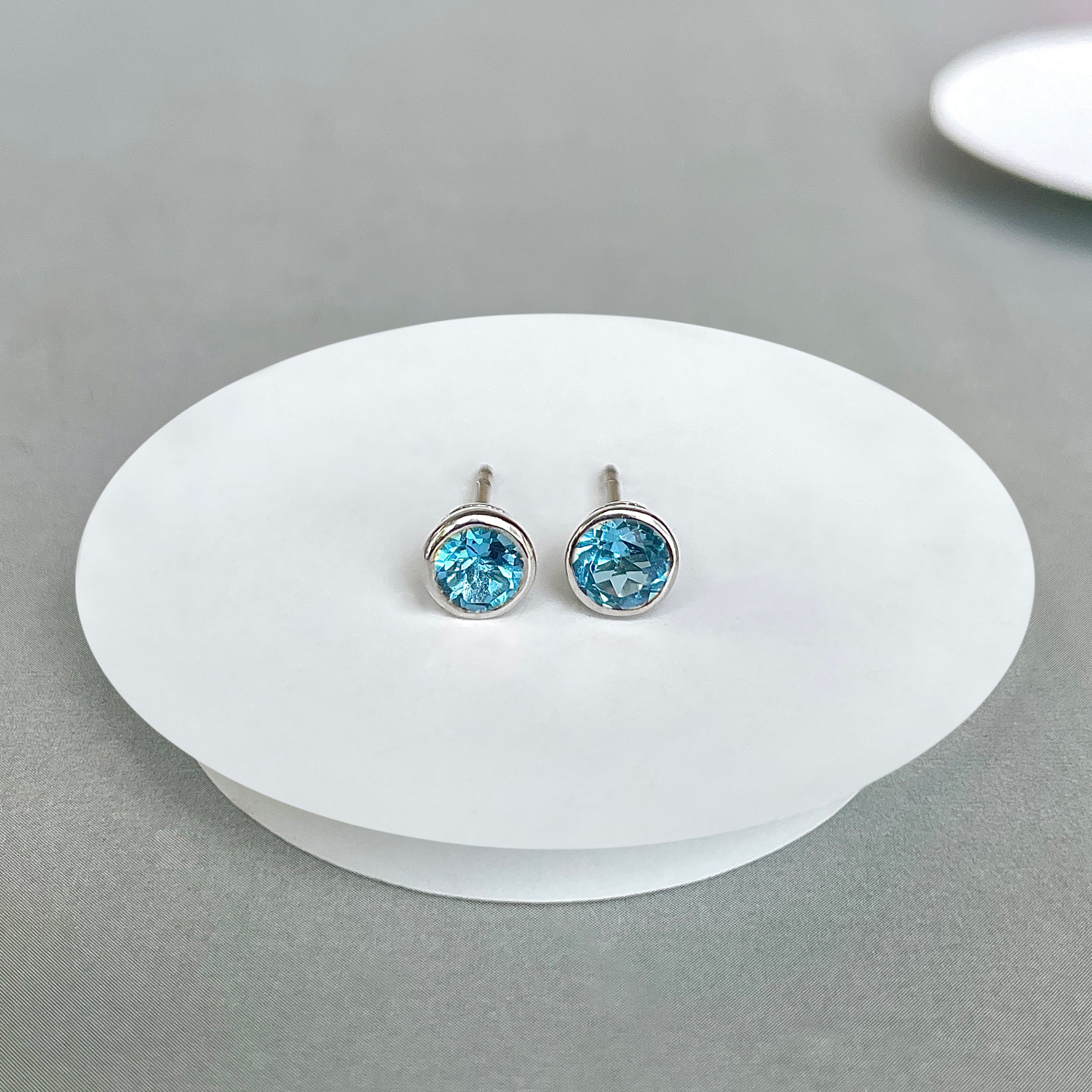 Swiss Blue Topaz Stud Earring-(SBTZ-SE-1425.)