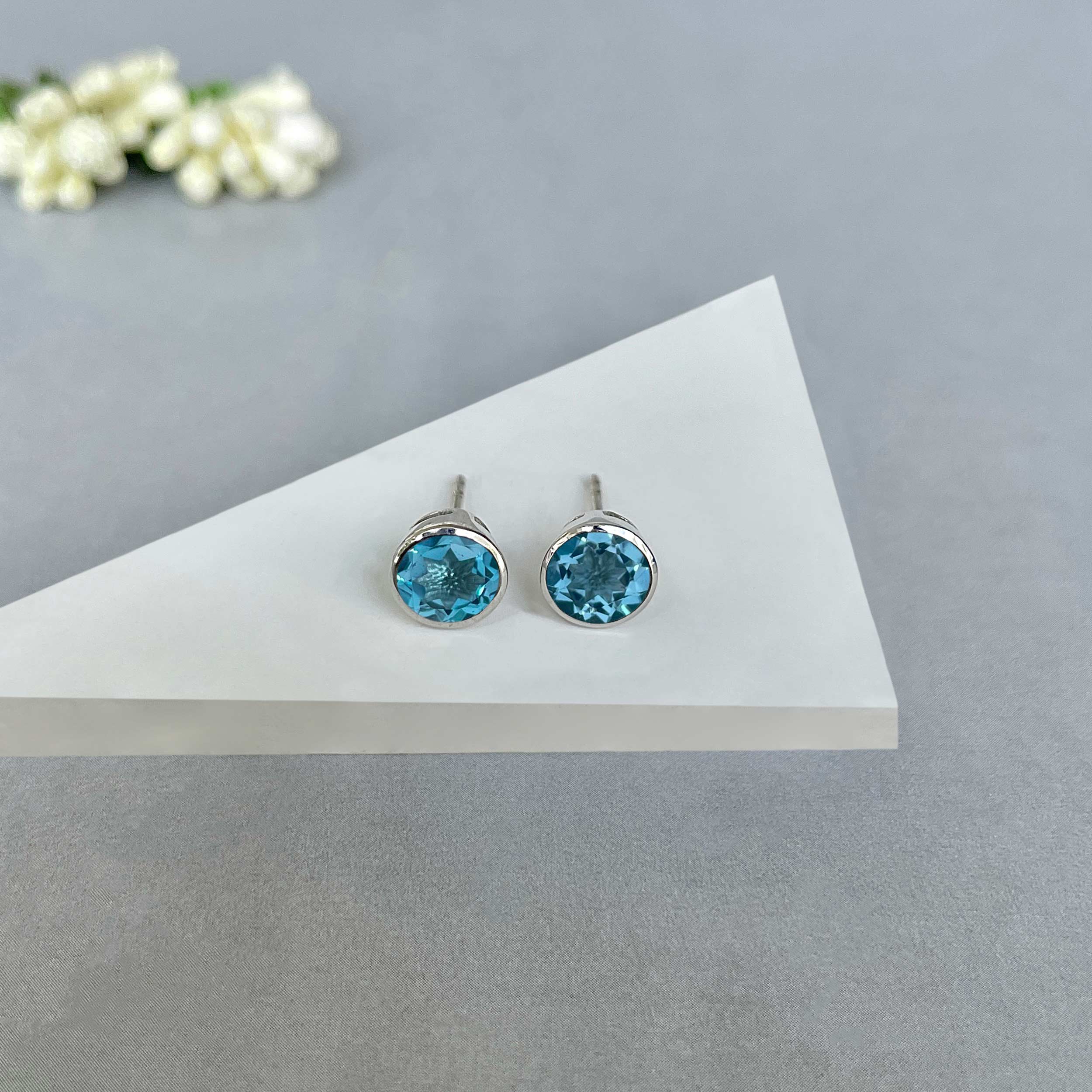 Swiss Blue Topaz Stud Earrings-(SBTZ-SE-1426.)
