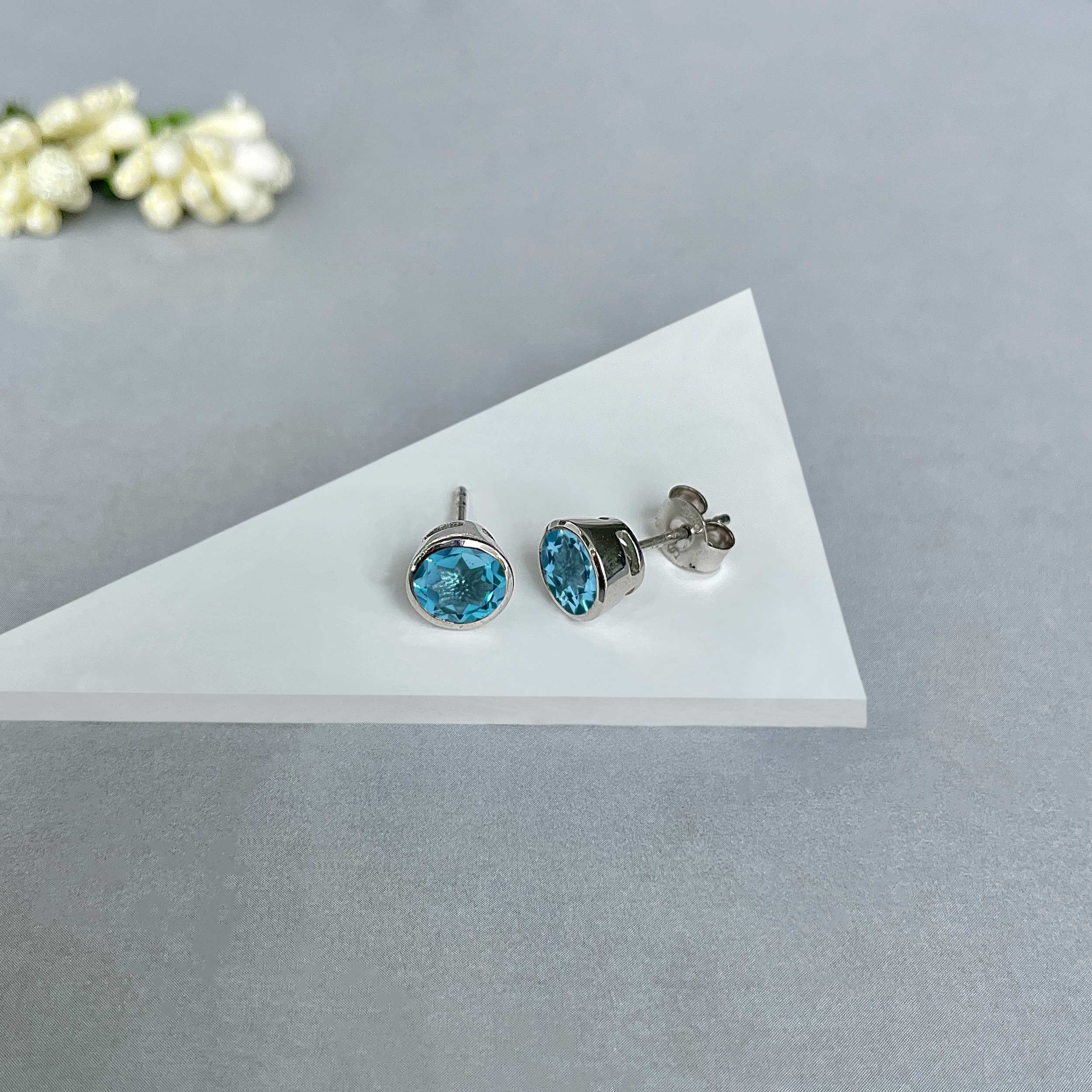 Swiss Blue Topaz Stud Earrings-(SBTZ-SE-1426.)