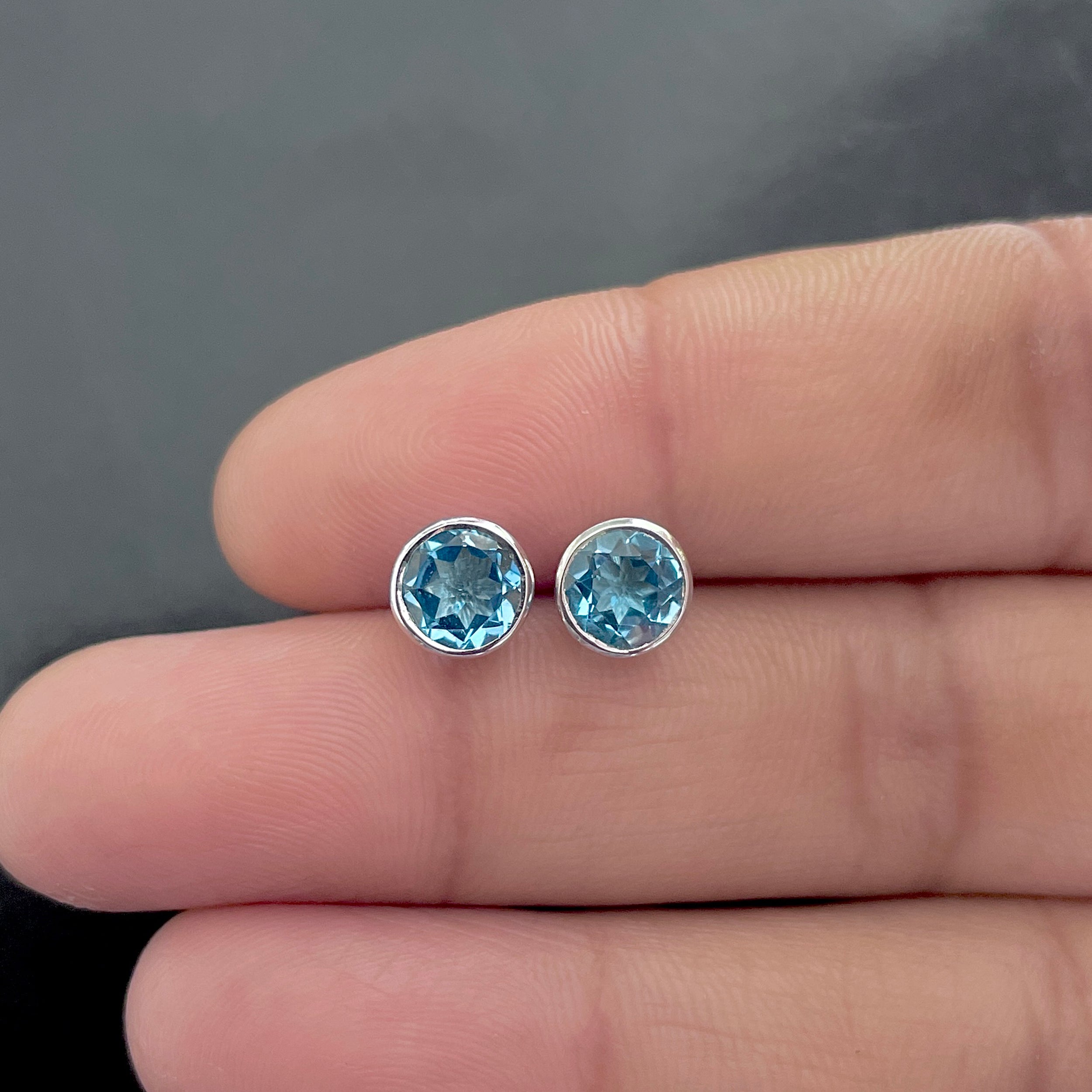 Swiss Blue Topaz Stud Earring-(SBTZ-SE-1426.)