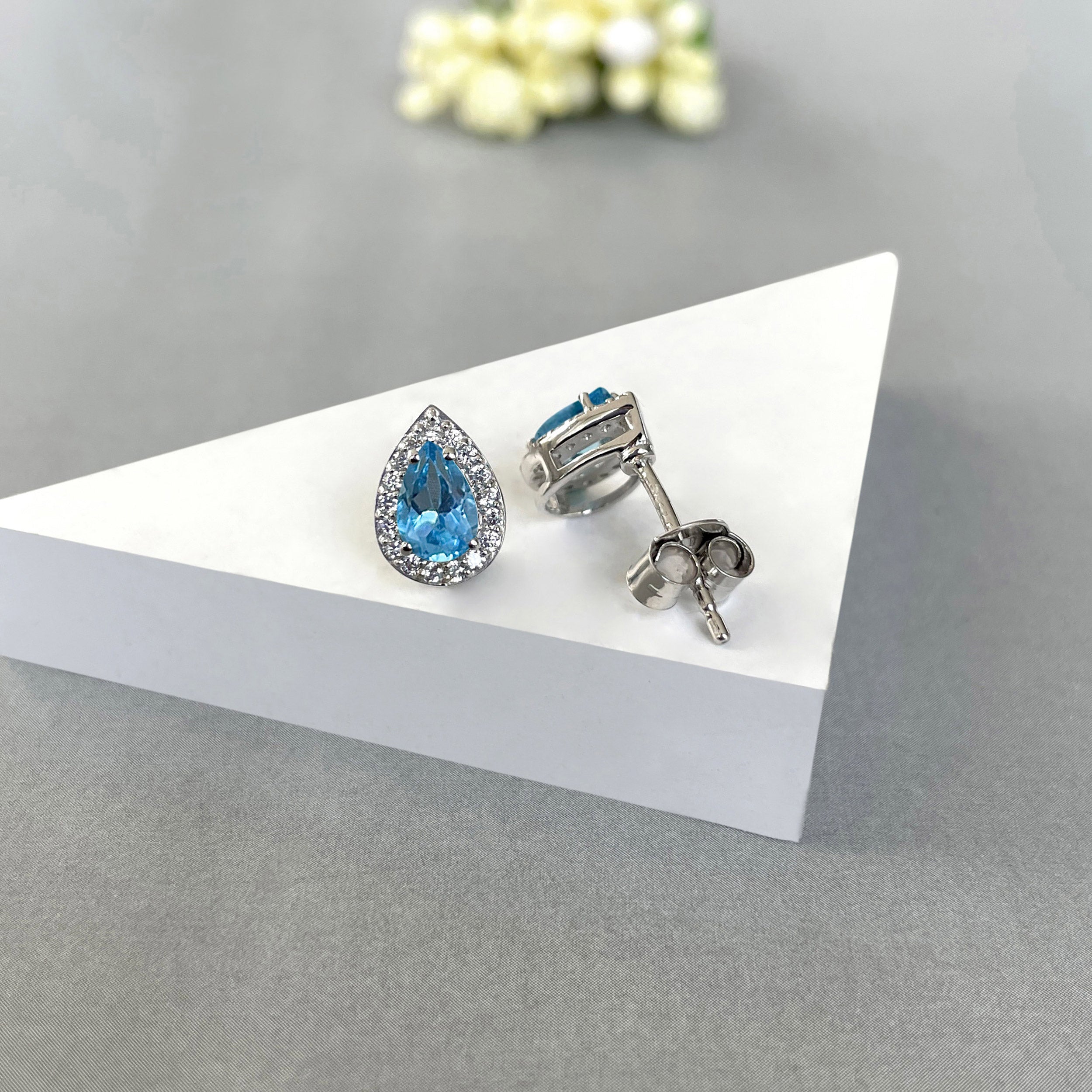 Swiss Blue Topaz Stud Earring-(SBTZ-SE-52-W.)