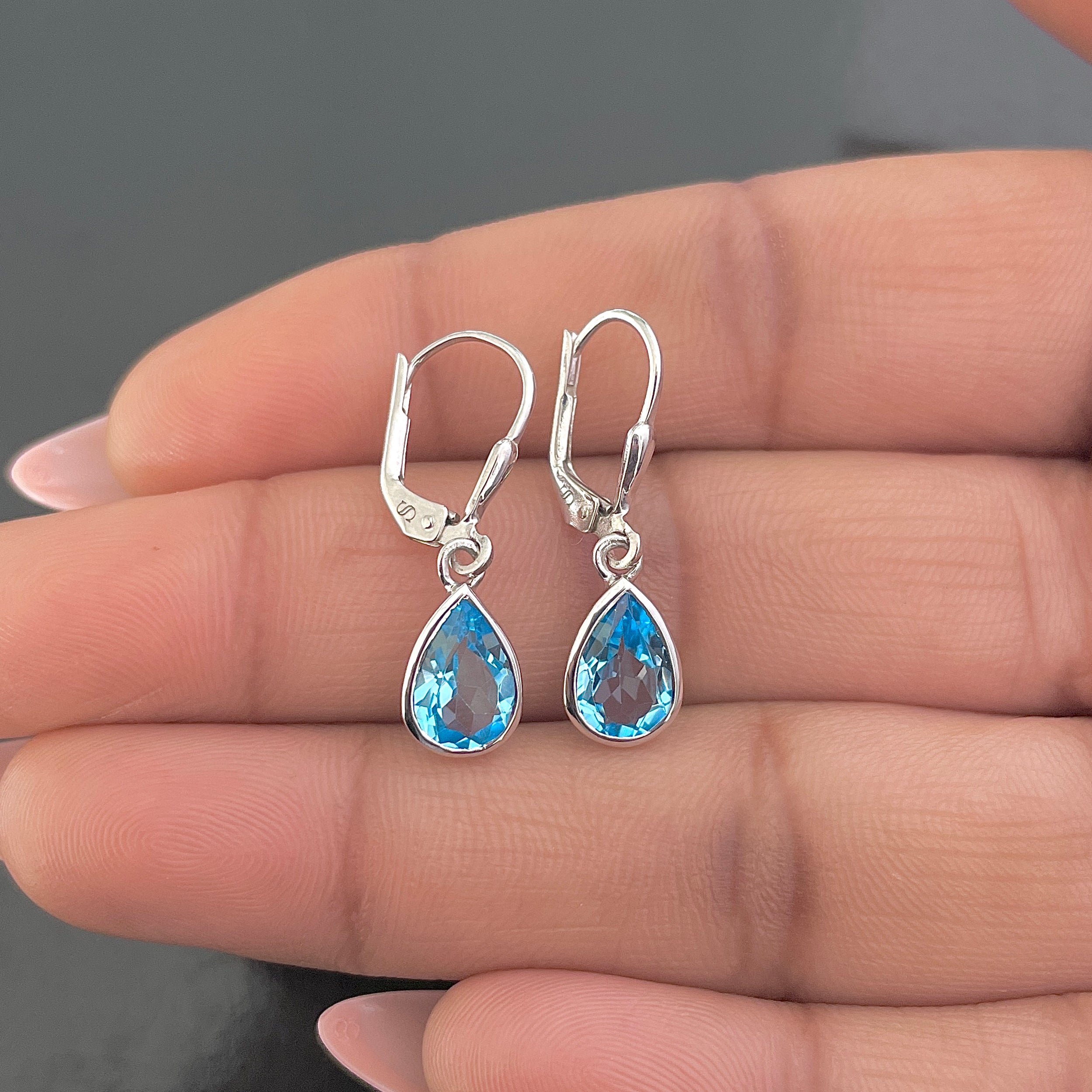 Swiss Blue Topaz Leverback Earring-(SBTZ-SE-679.)