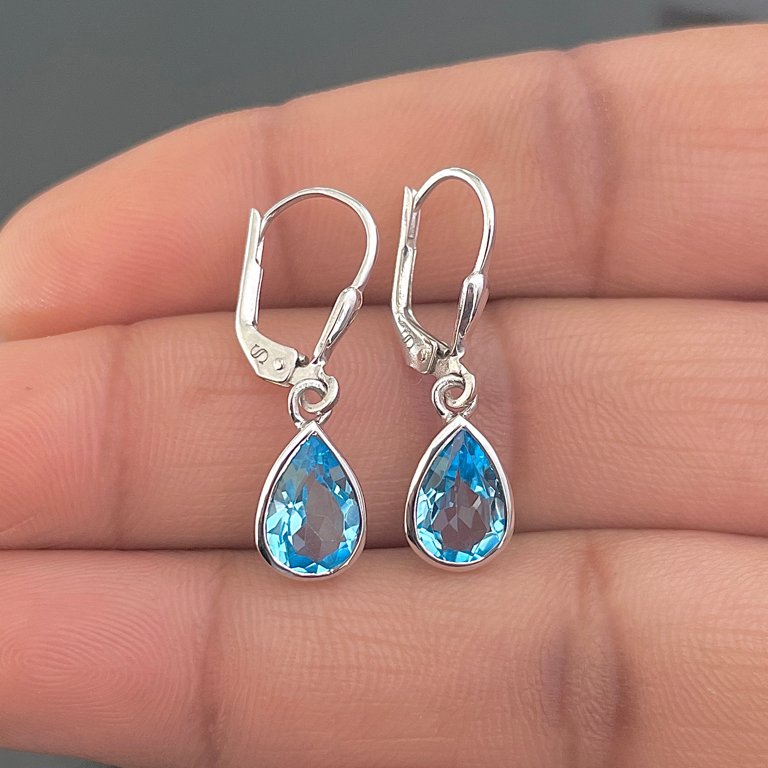 Swiss Blue Topaz Leverback Earring-(SBTZ-SE-679.)