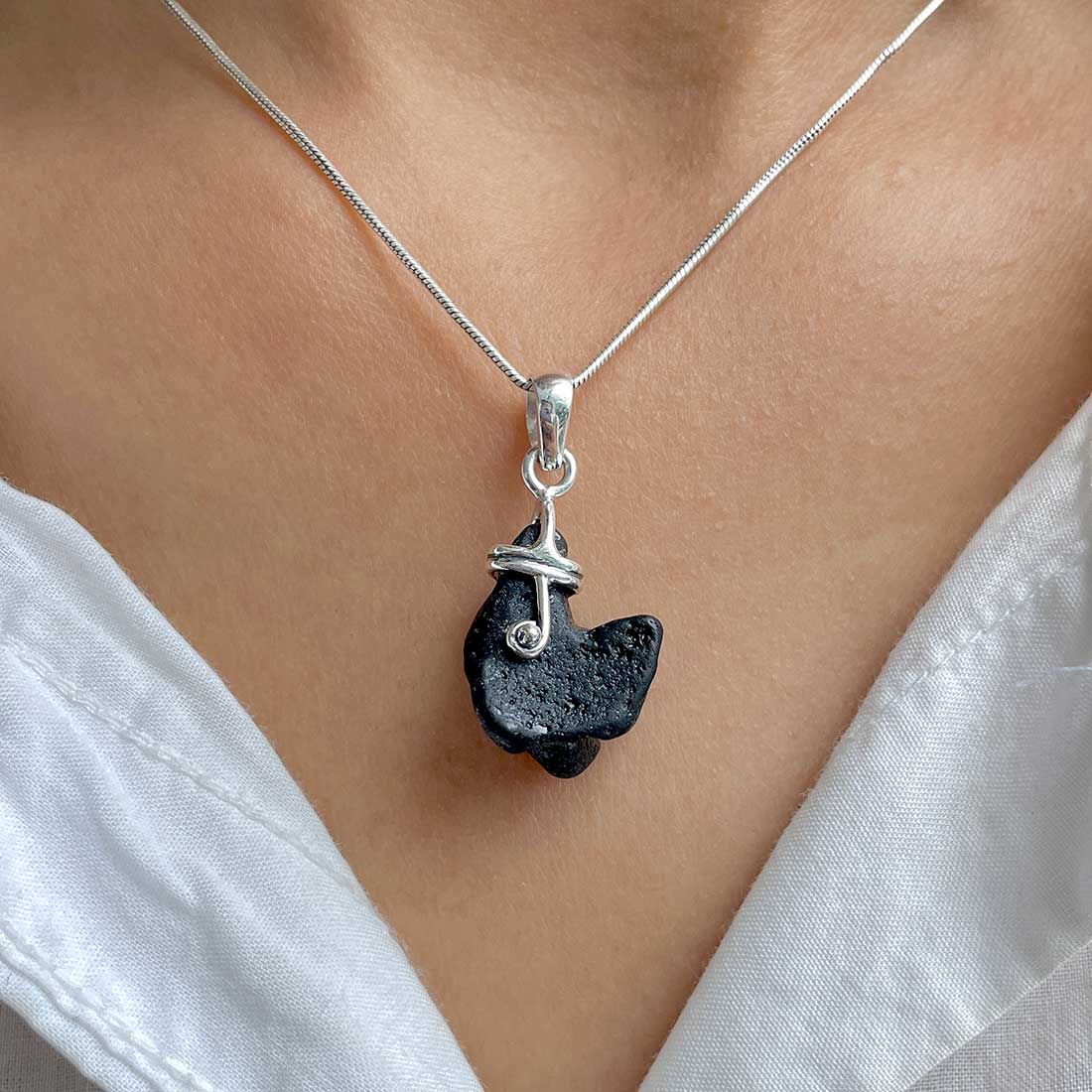 Tektite Pendant-(TKT-P-1.)