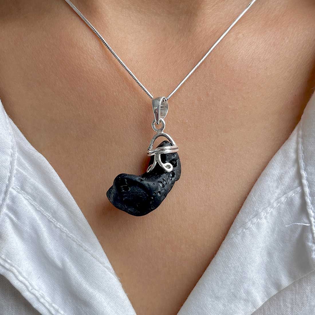 Tektite Pendant-(TKT-P-101.)