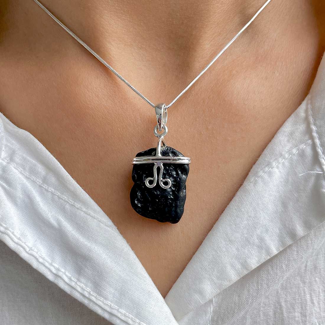 Tektite Pendant-(TKT-P-111.)