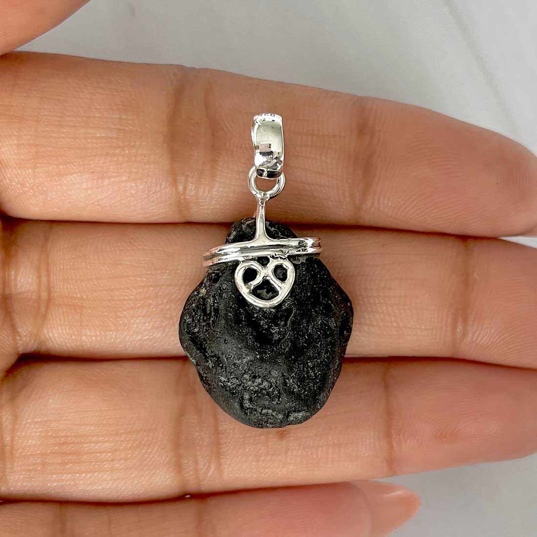 Tektite Pendant-(TKT-P-117.)
