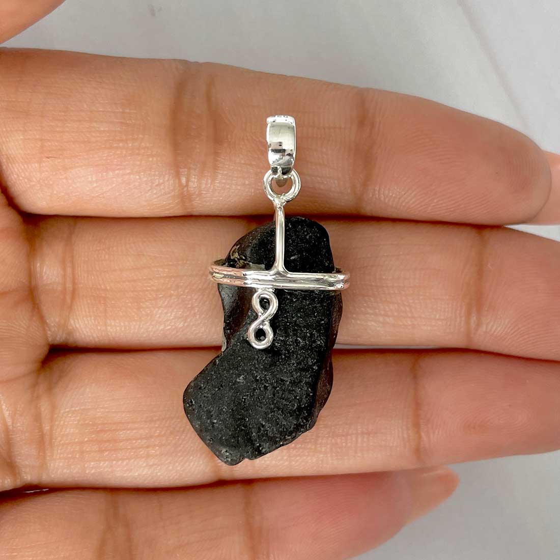 Tektite Pendant-(TKT-P-118.)