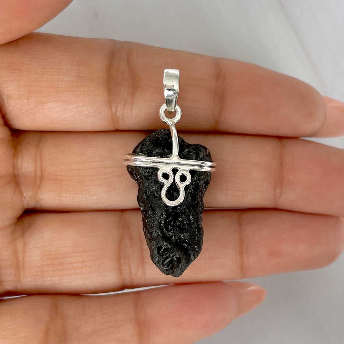 Tektite Pendant-(TKT-P-121.)