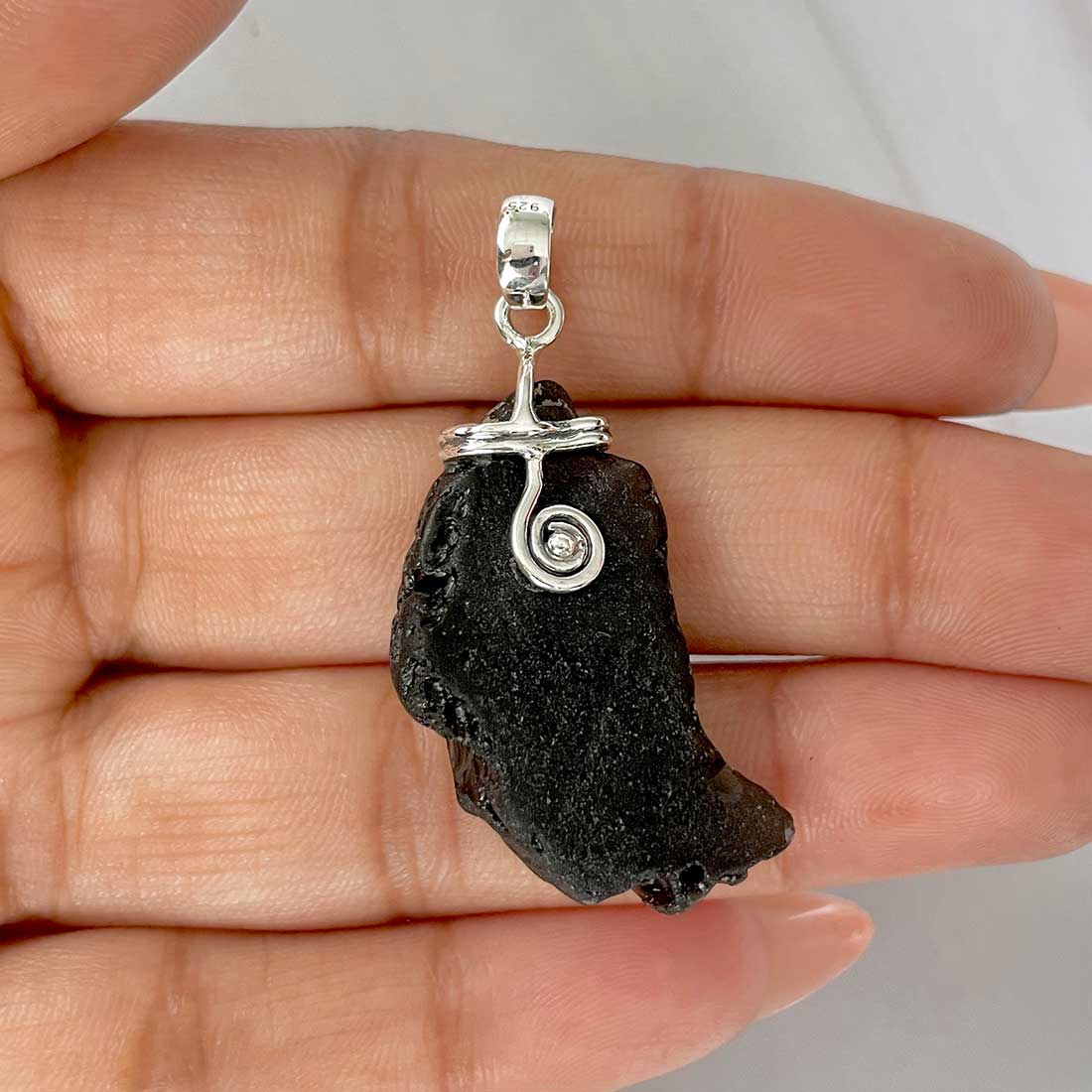 Tektite Pendant-(TKT-P-129.)
