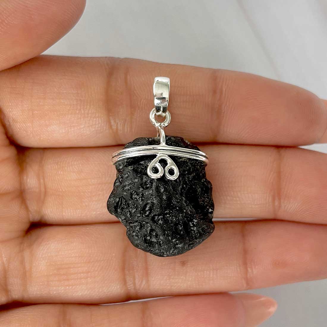 Tektite Pendant-(TKT-P-133.)