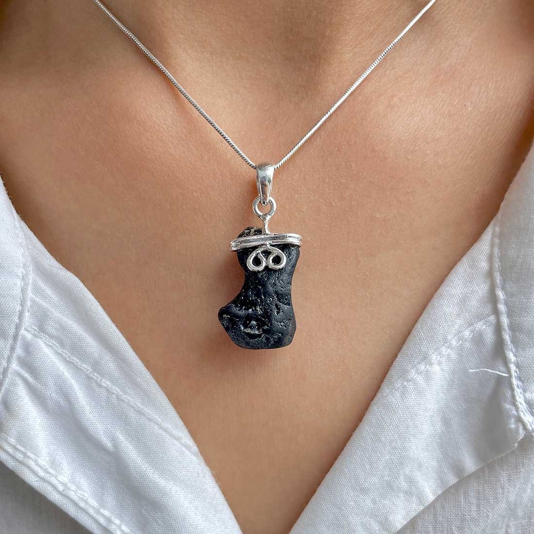 Tektite Pendant-(TKT-P-60.)