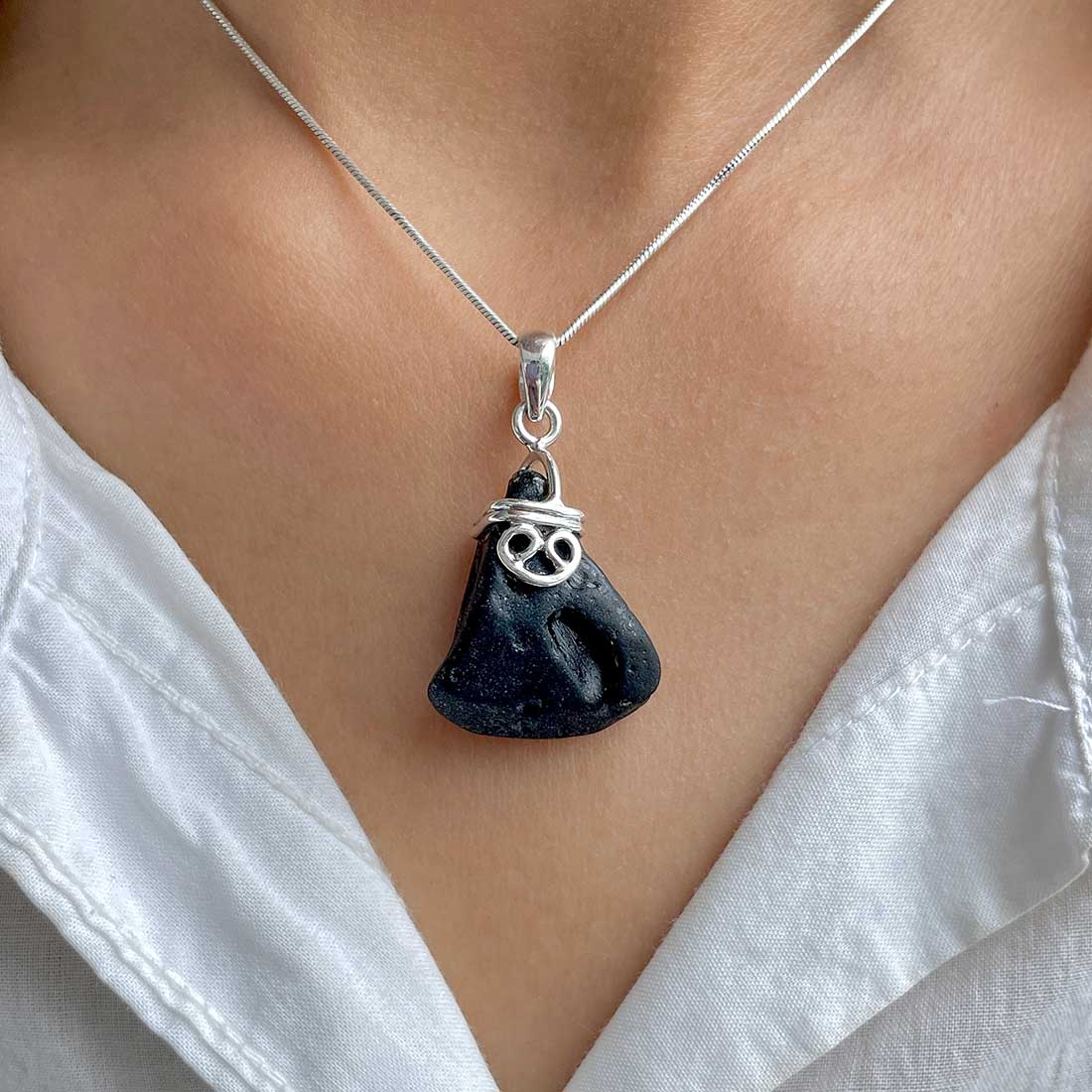 Tektite Pendant-(TKT-P-95.)