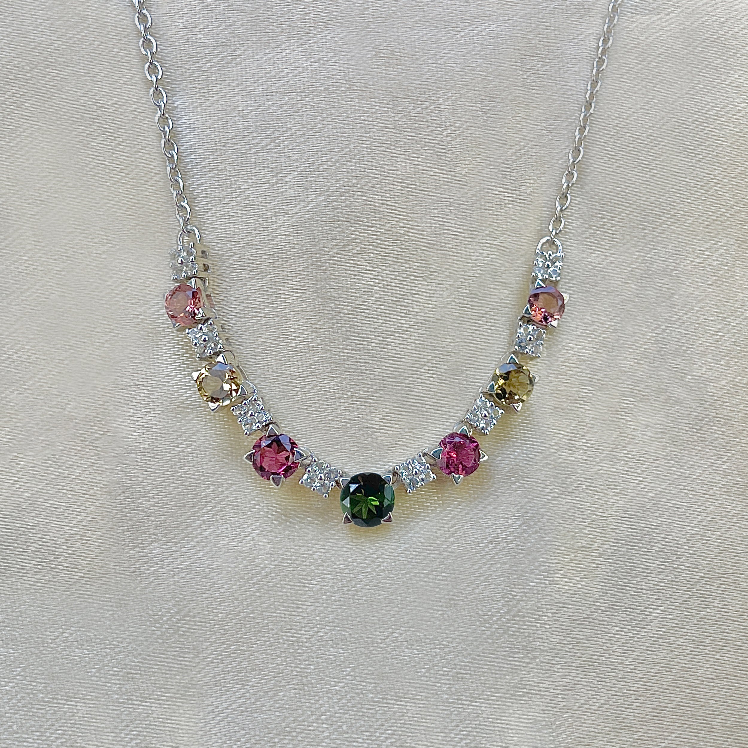 Tourmaline Necklace-(TRM-SN-302.)