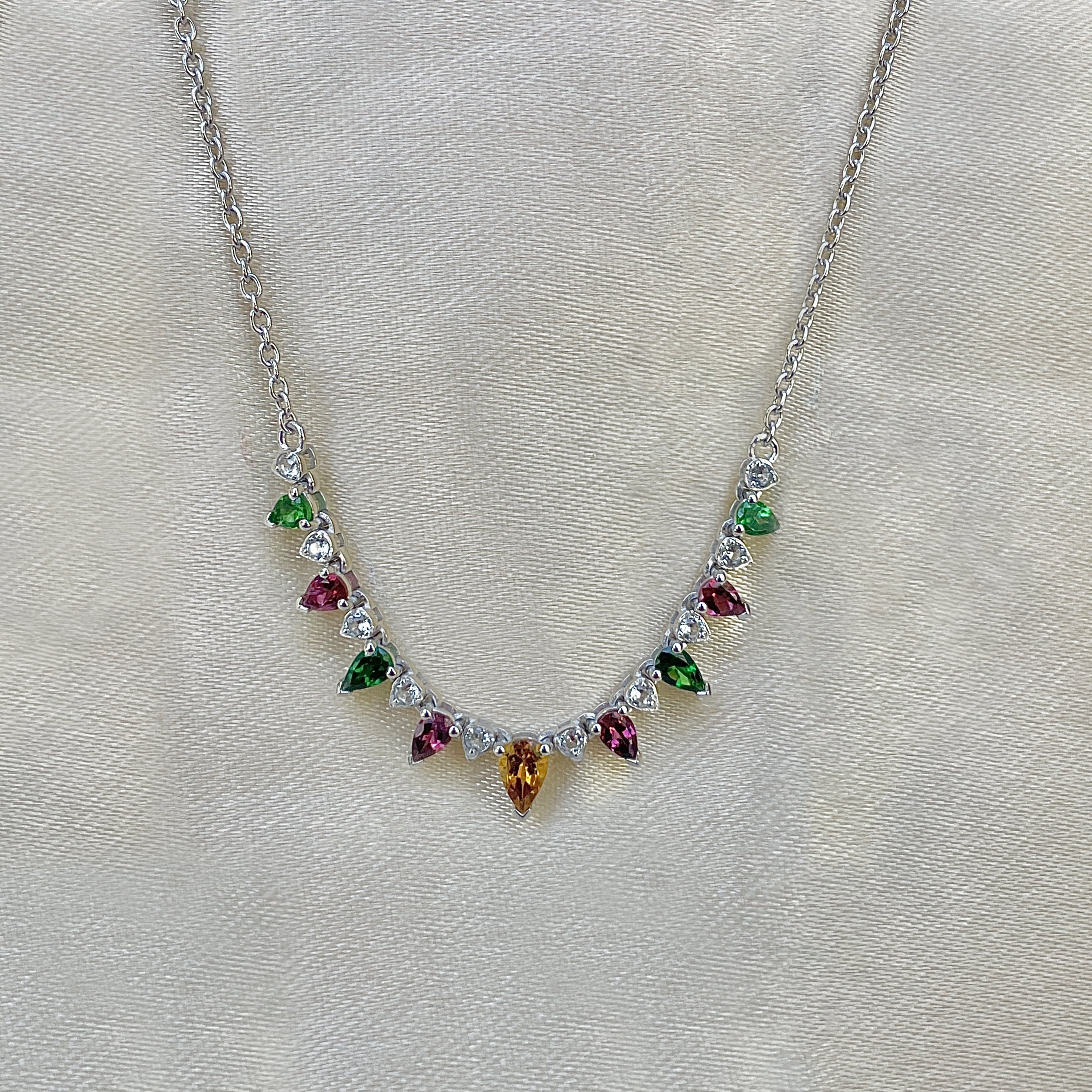 Tourmaline Necklace-(TRM-SN-305.)