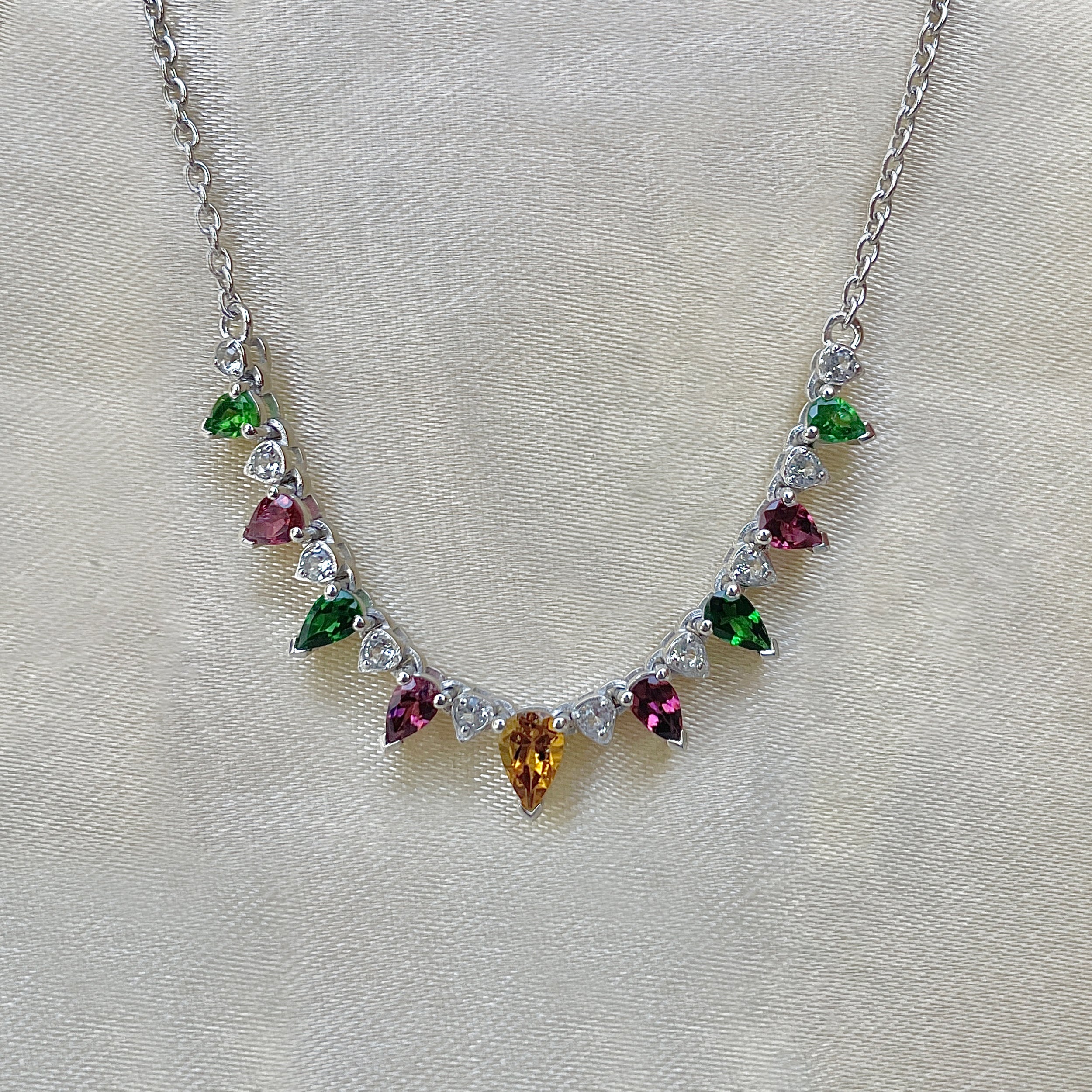 Tourmaline Necklace-(TRM-SN-305.)