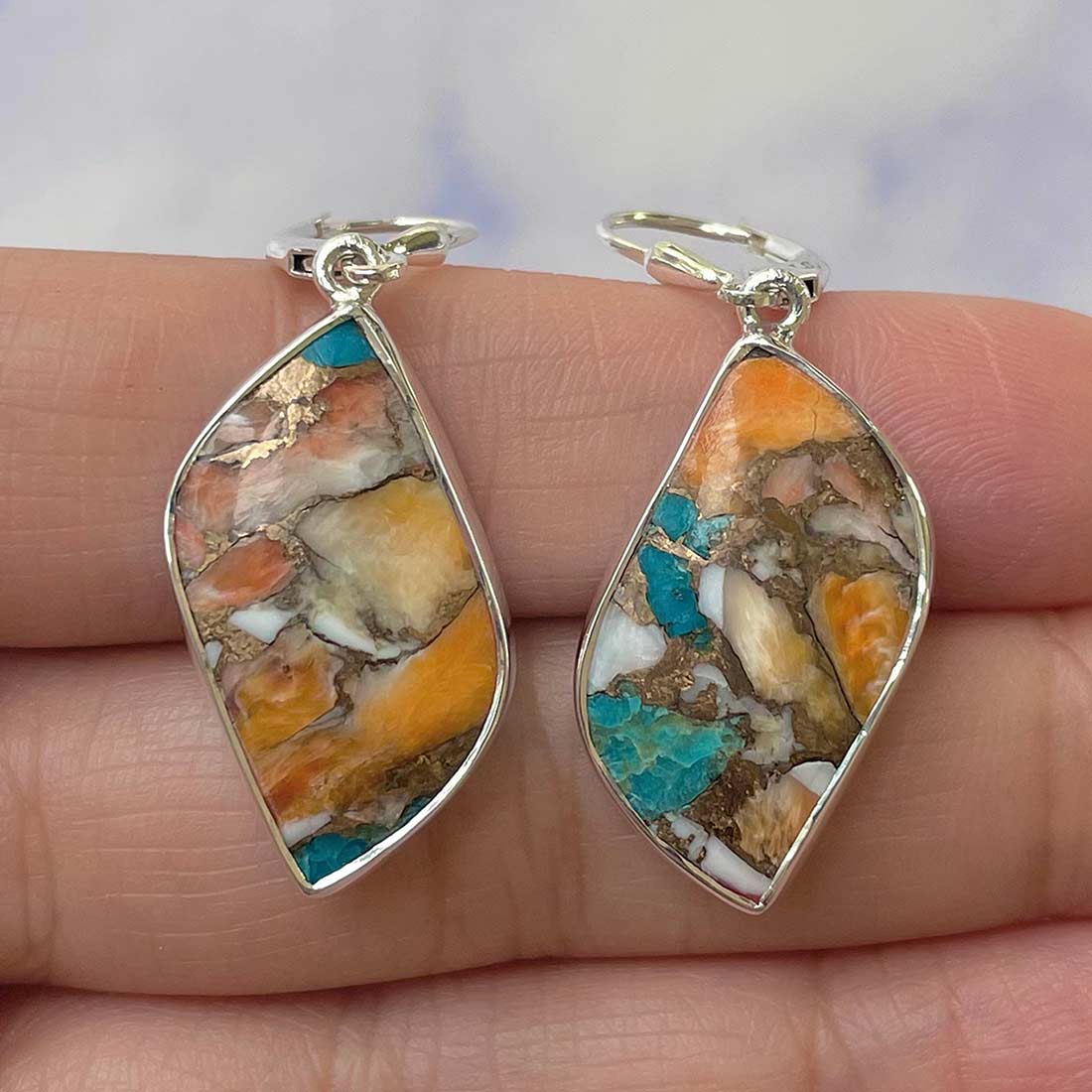 Spiny Oyster Turquoise Earrings-(TRO-E-6.)