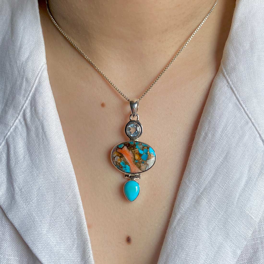 Spiny Oyster Turquoise Pendant-(TRO-P-56.)