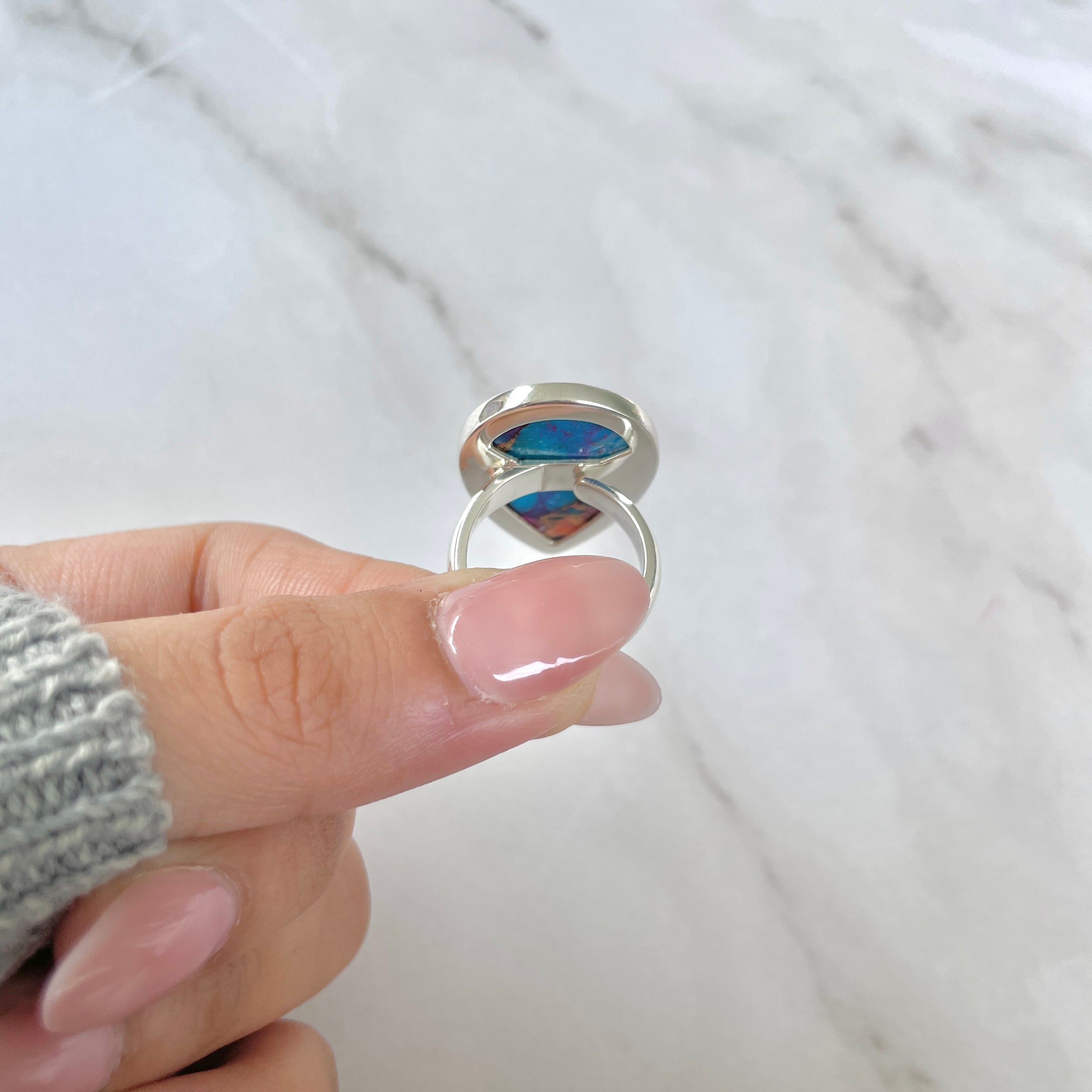 Spiny Oyster Turquoise Ring-(TRO-R-110.)